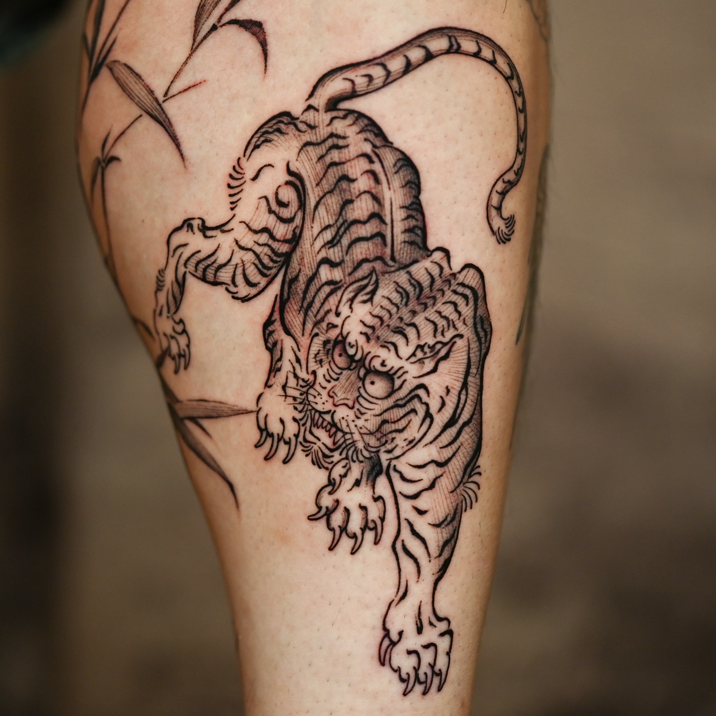 Tattoo by @evian_tat — black_and_grey