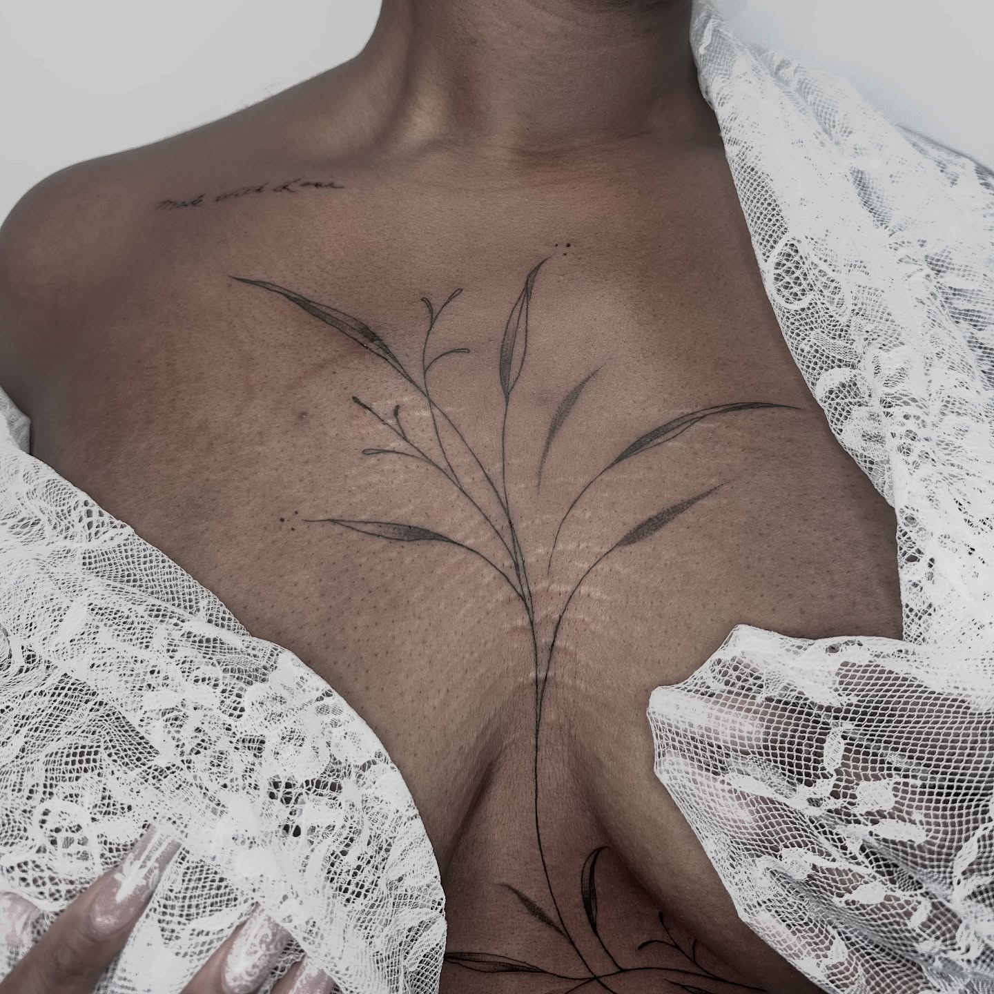 Plant dotwork tattoo on the chest by 莹Fineline