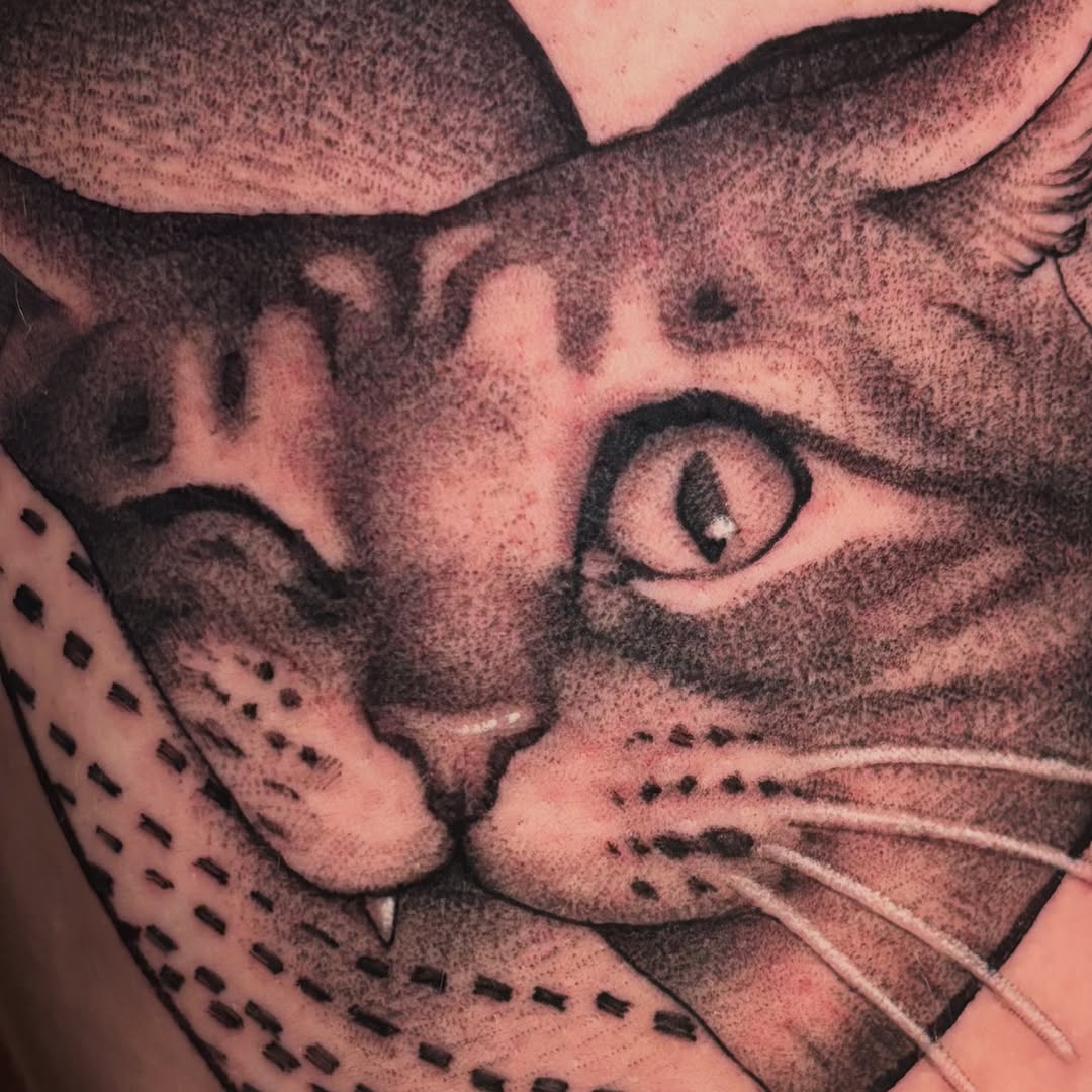 Tattoo by @vvxtattoos โ realism, dotwork
