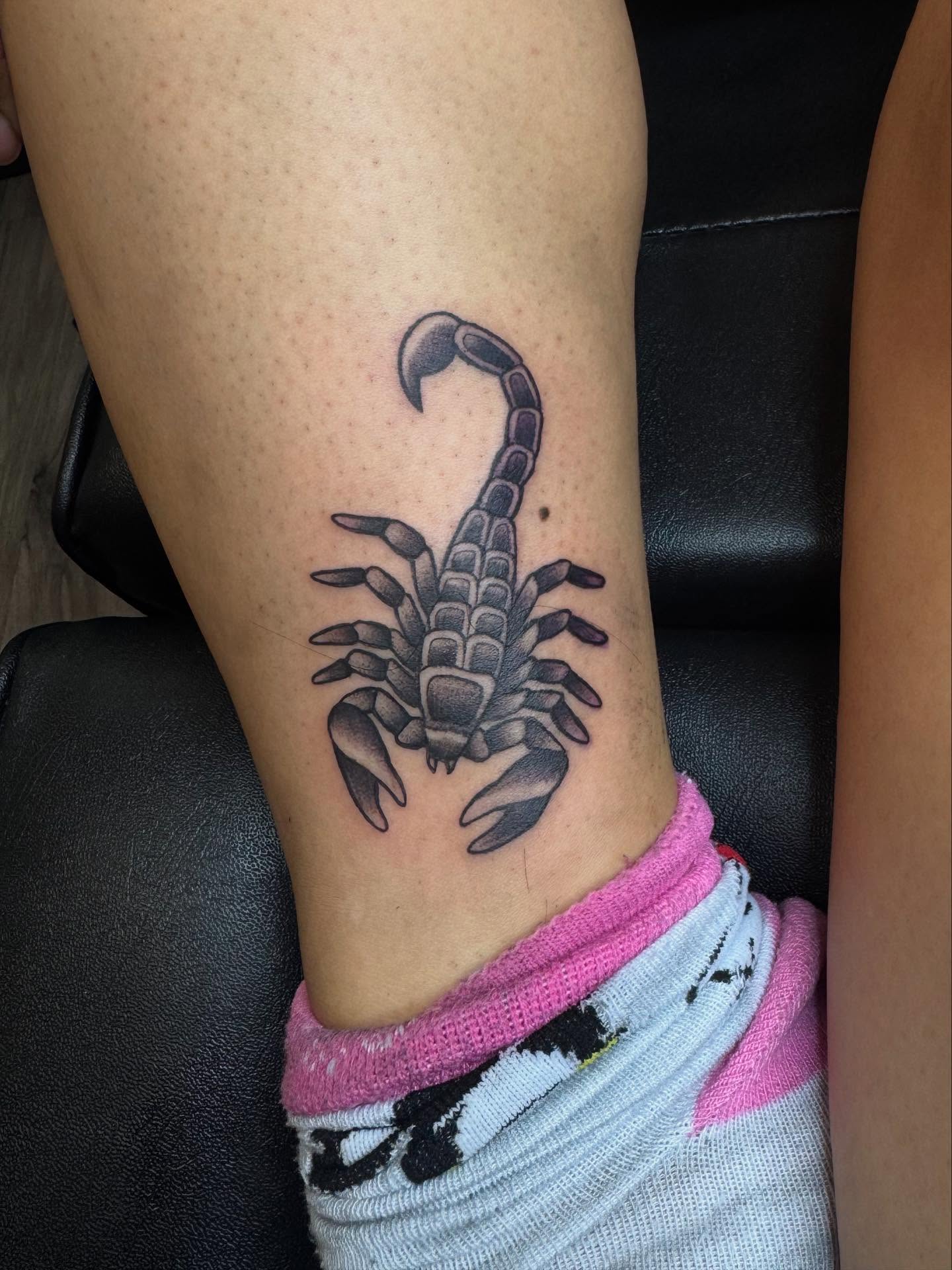 Tattoo by @gluhd_ink — black_and_grey