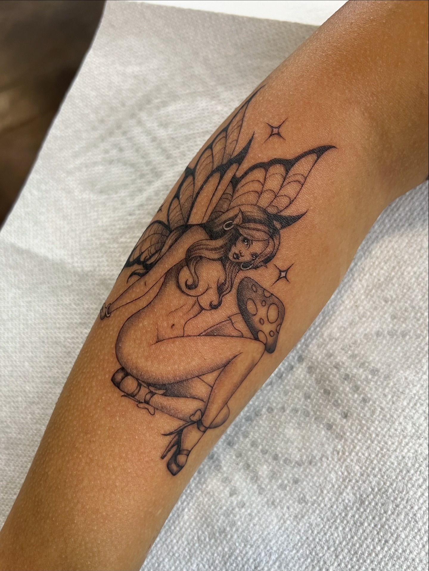 Tattoo by @dvminiquex โ black_and_grey