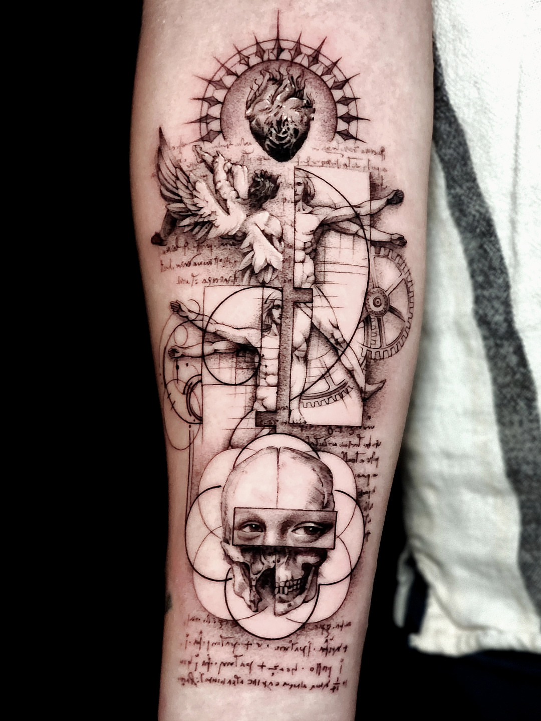 Tattoo by @dat_ngph β geometric