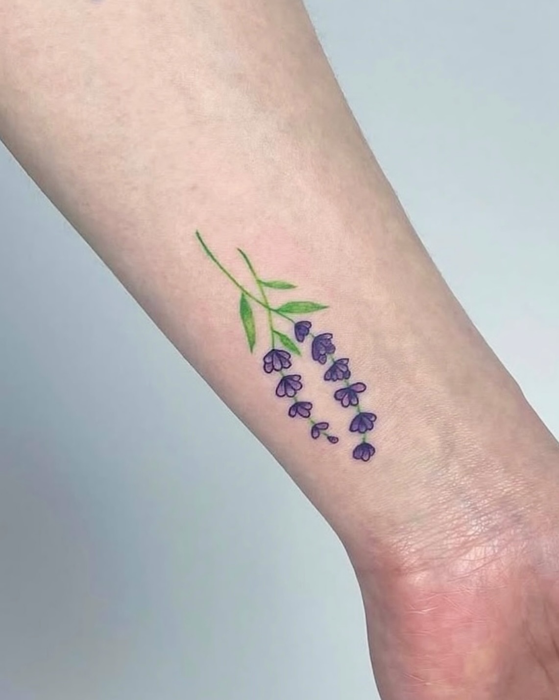 Tattoo by @yuni_tattooer β dotwork