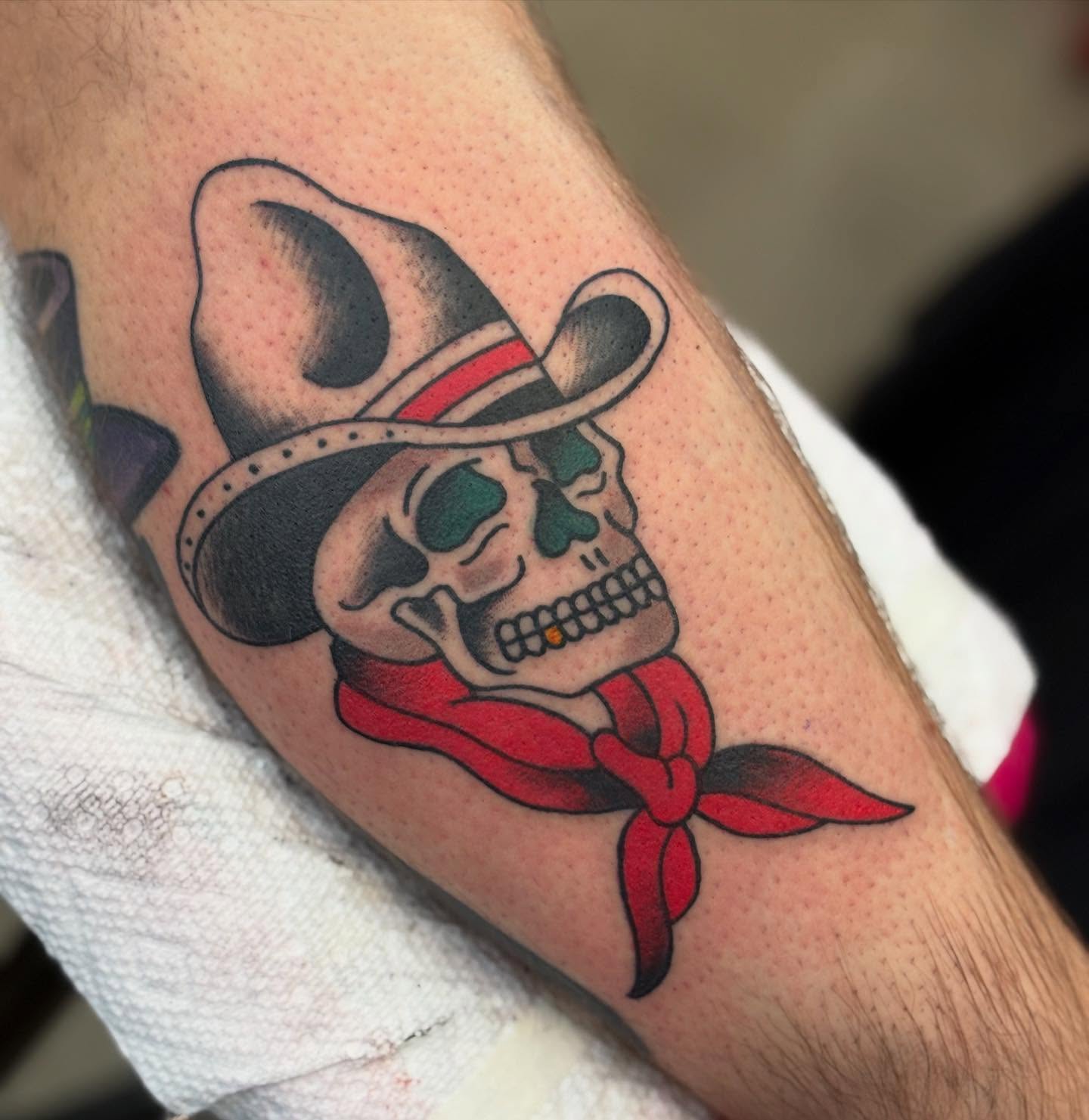 Tattoo by @aleenahkentattoo — american_traditional