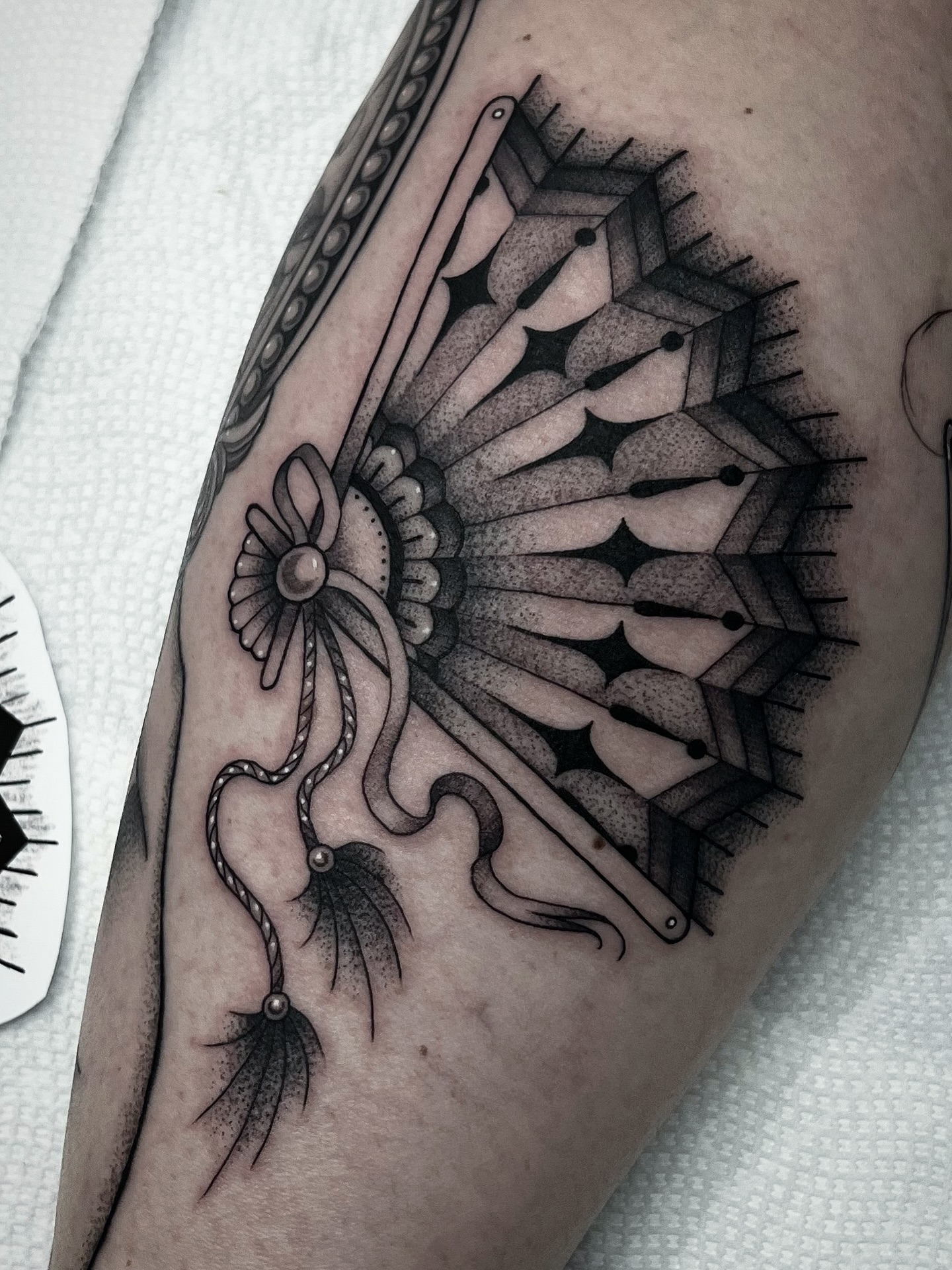 Tattoo by @rachktattoo — dotwork, geometric