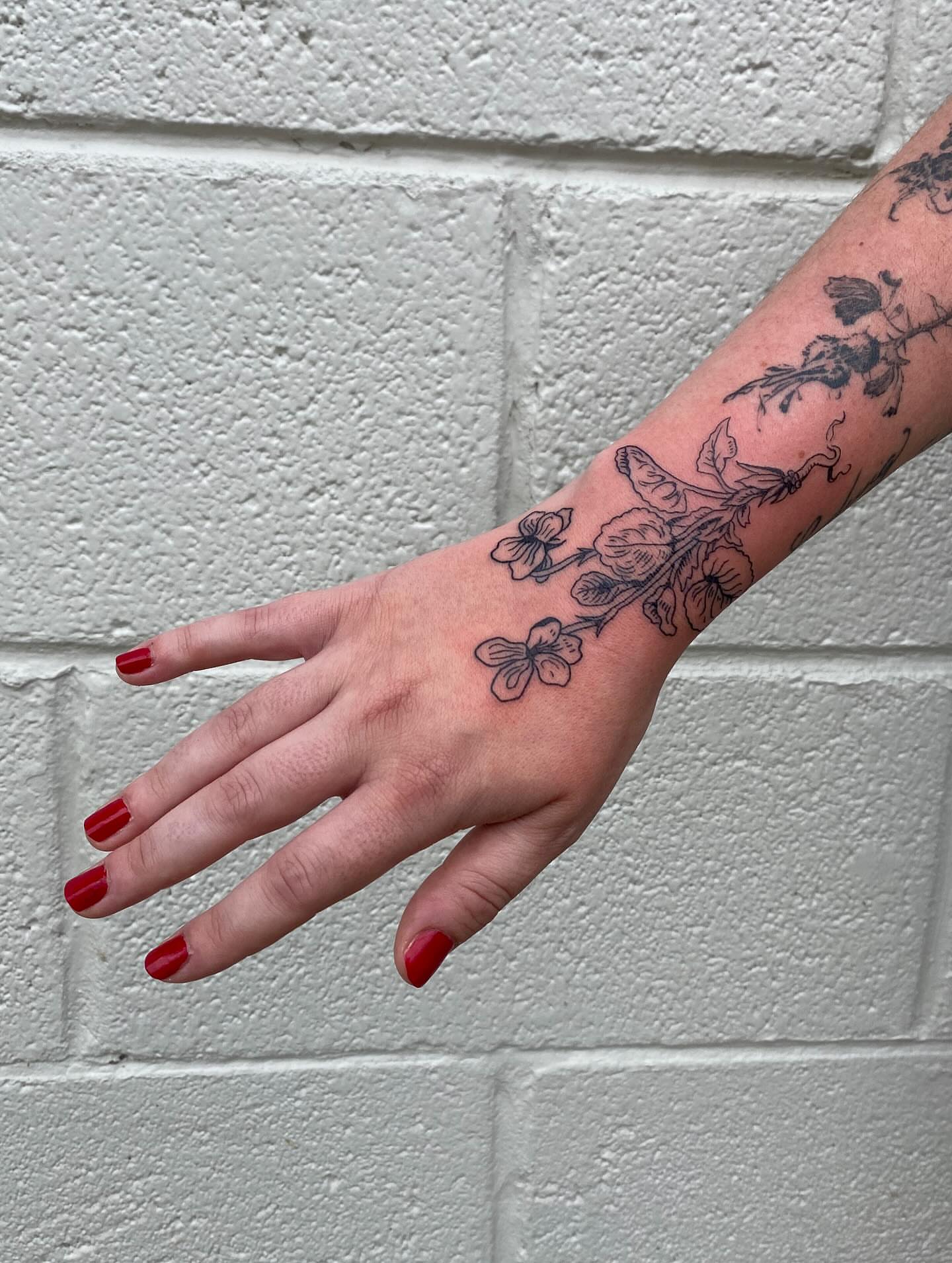 Tattoo by @oliviatawzertattoo — black_and_grey