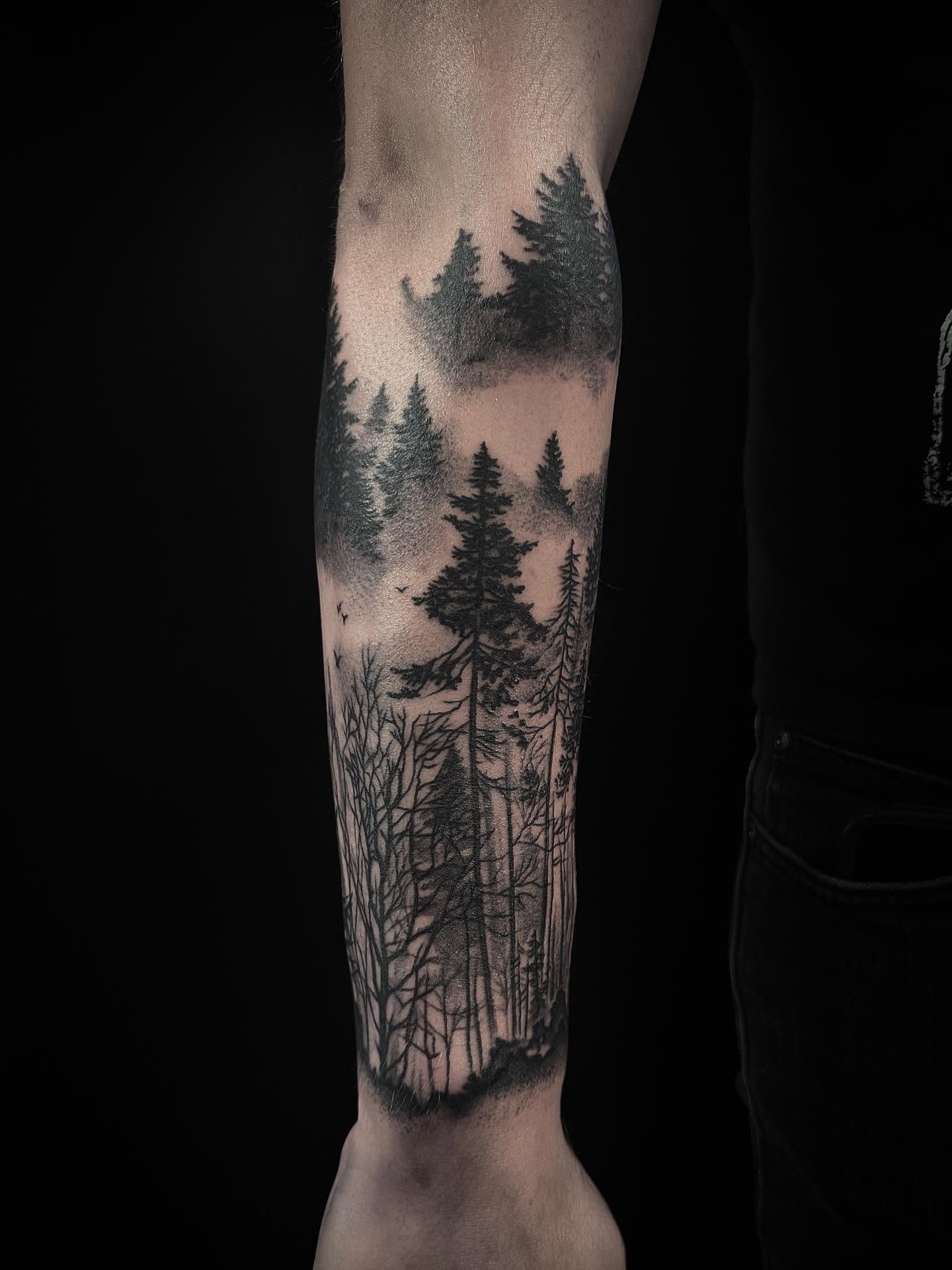 Tattoo by @bethanxvii — black_and_grey, realism
