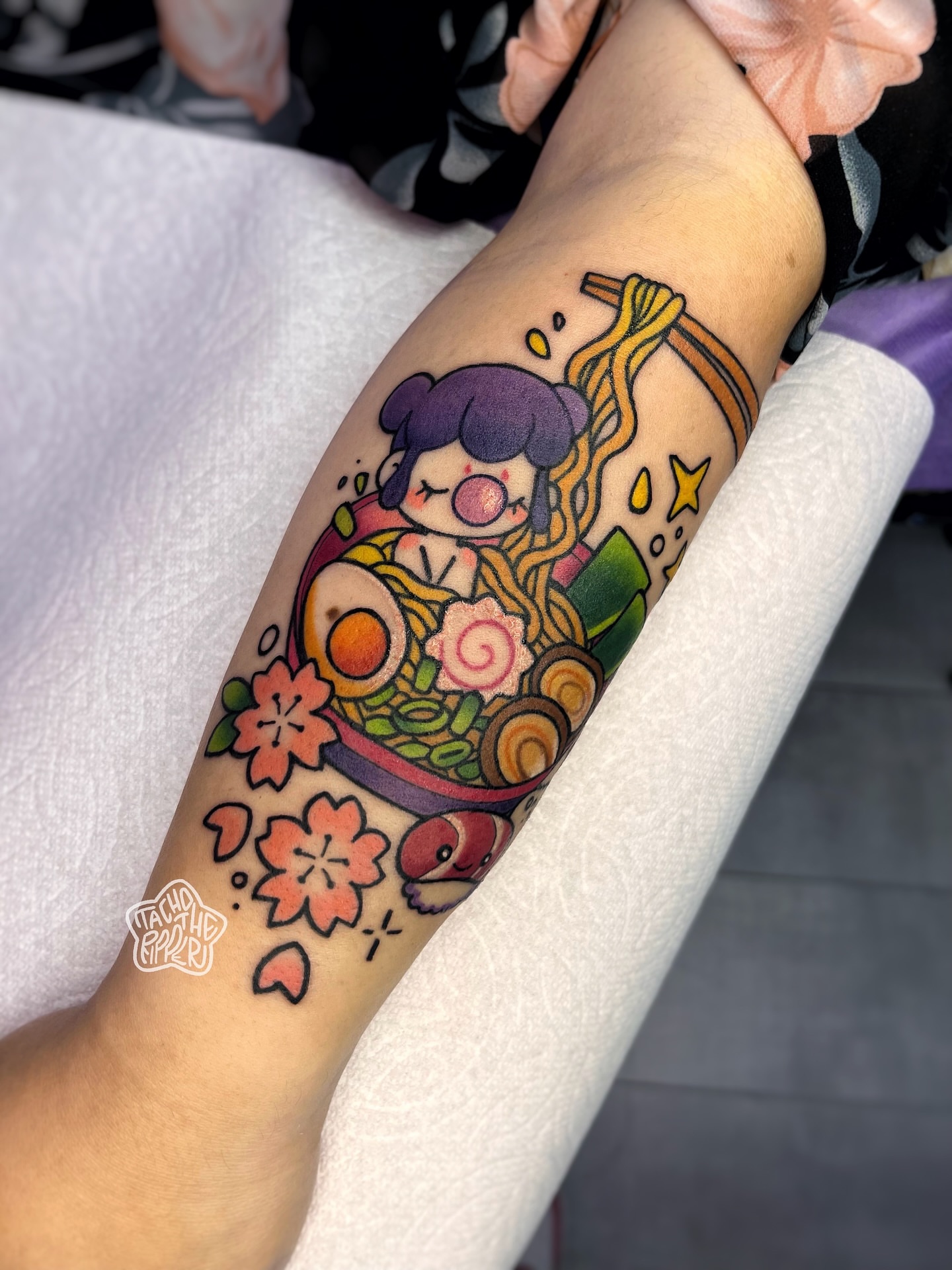 Ramen bowl new school tattoo on the forearm by tacho ☻ 張玉玲