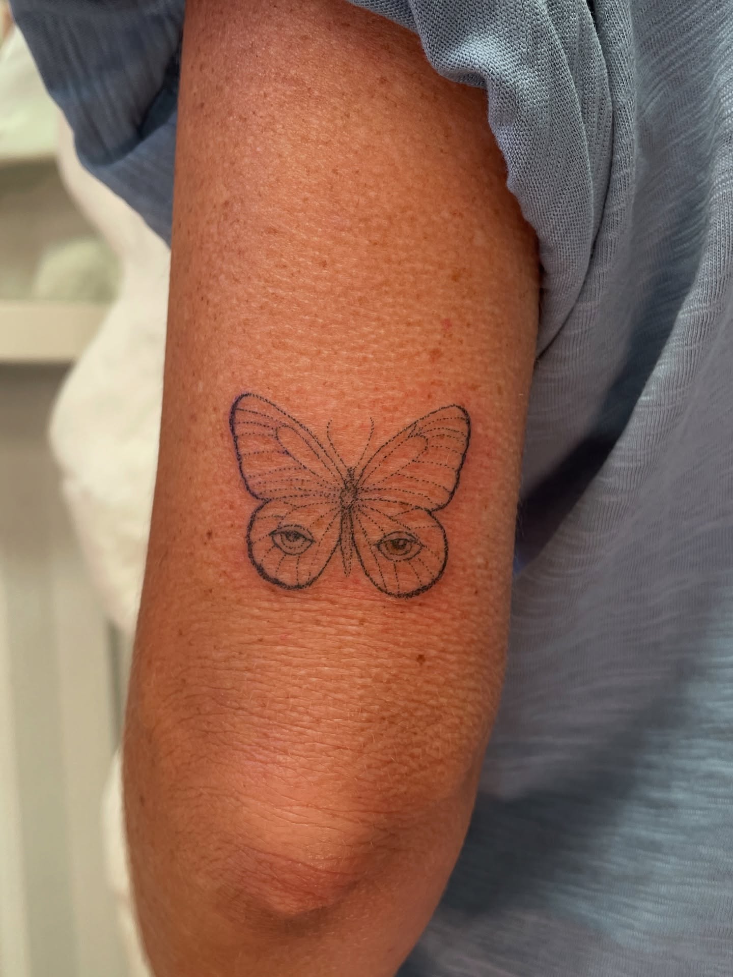 Tattoo by @titsfortatt — geometric