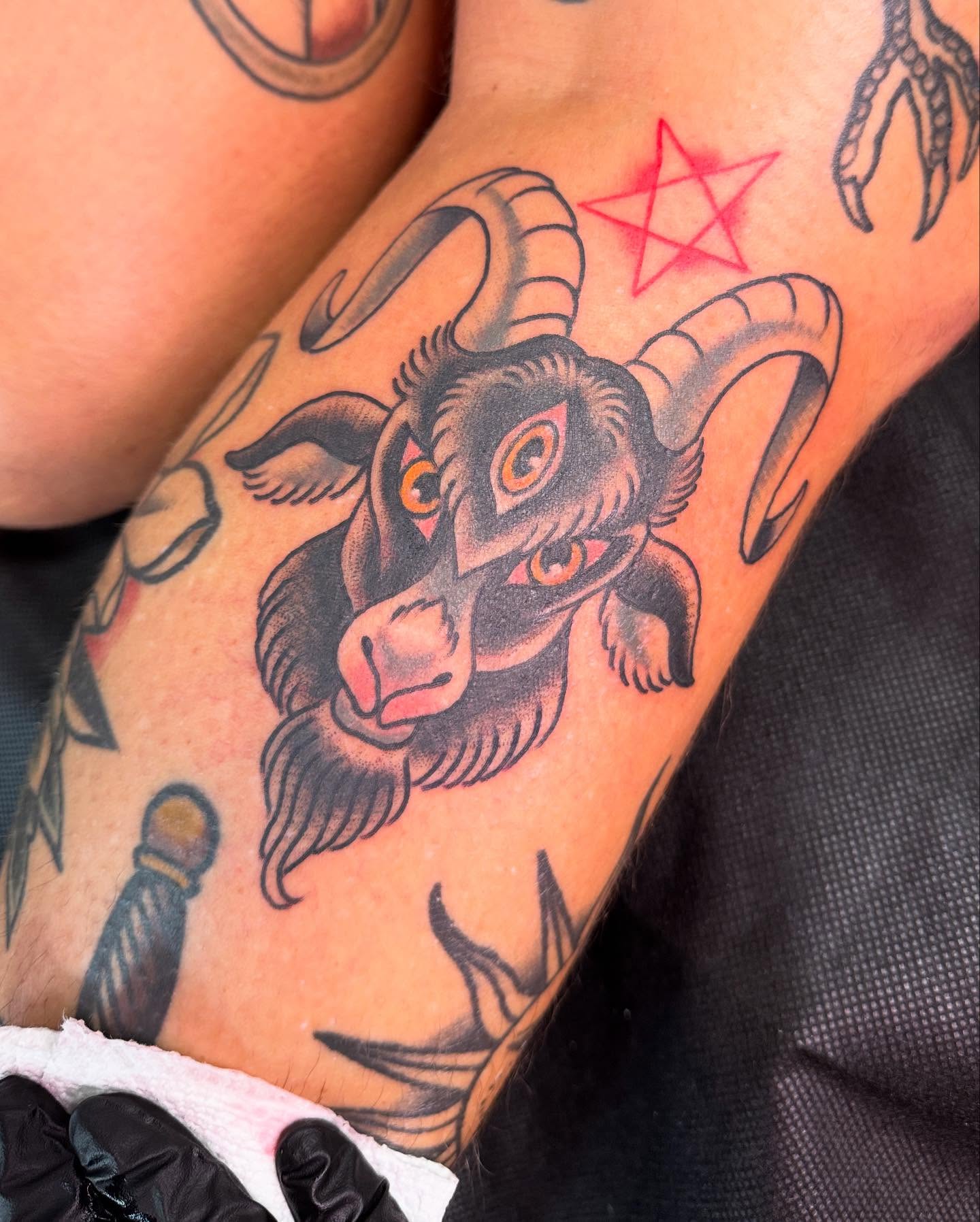 Tattoo by @tannistattoos — american_traditional