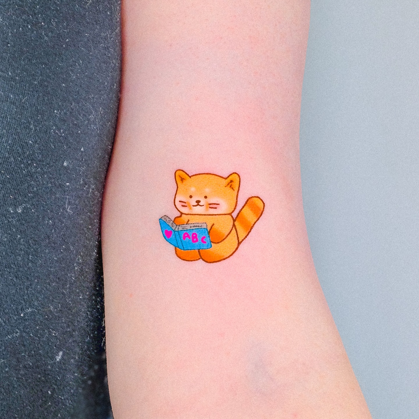 Tattoo by @katzepoke β illustrative
