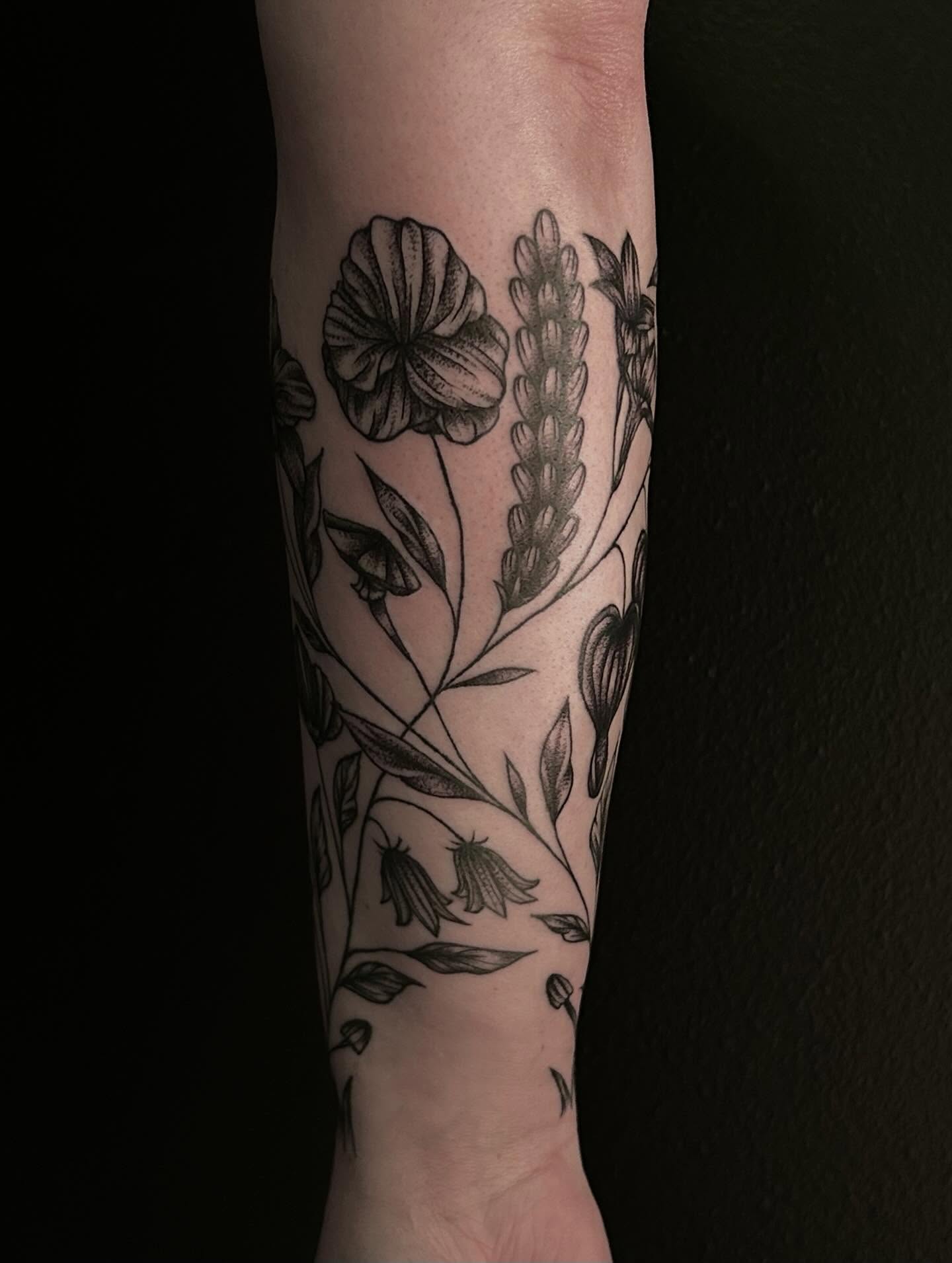 Tattoo by @diamondphoenix_ — black_and_grey