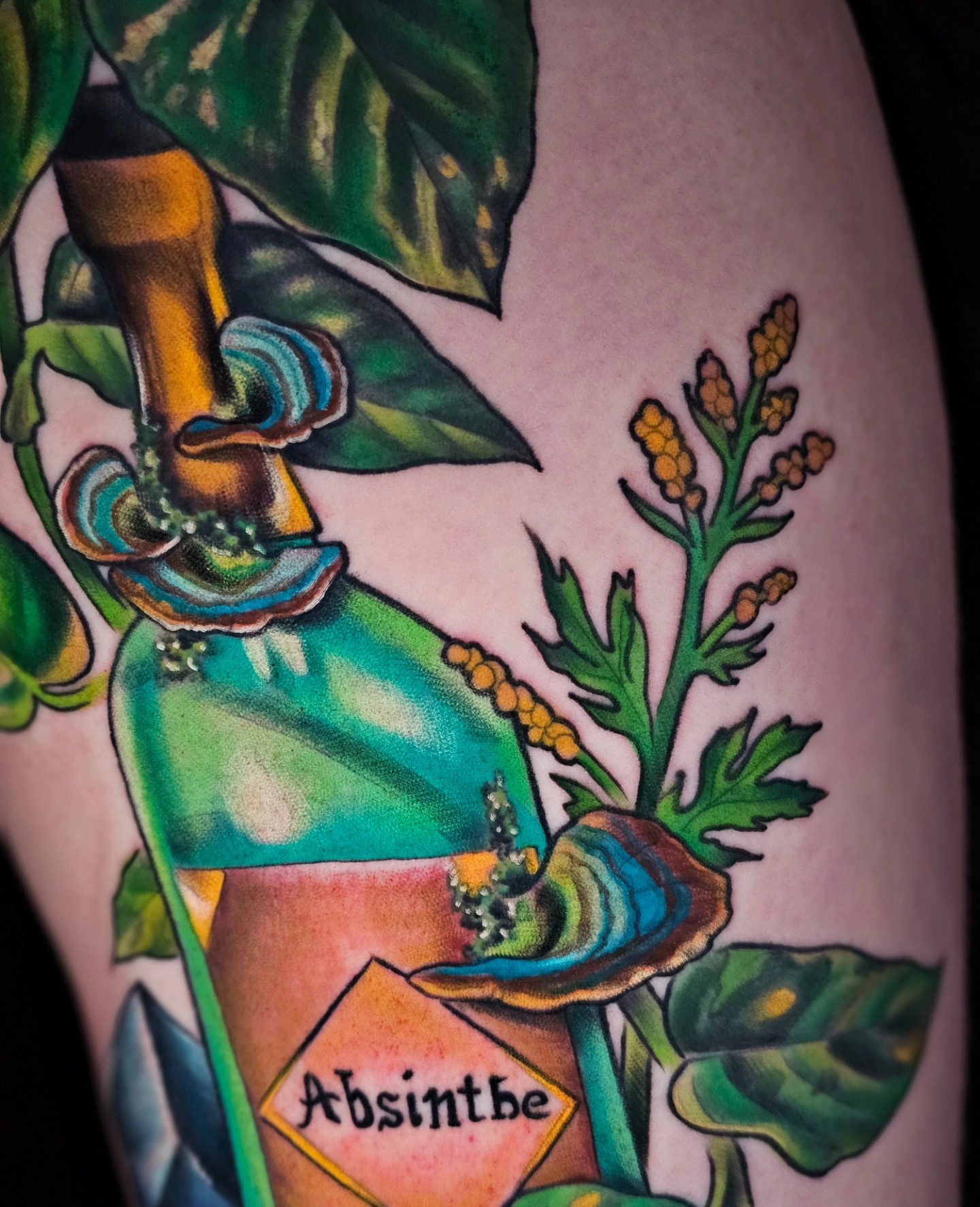 Tattoo by @foxfiretattoos β american_traditional