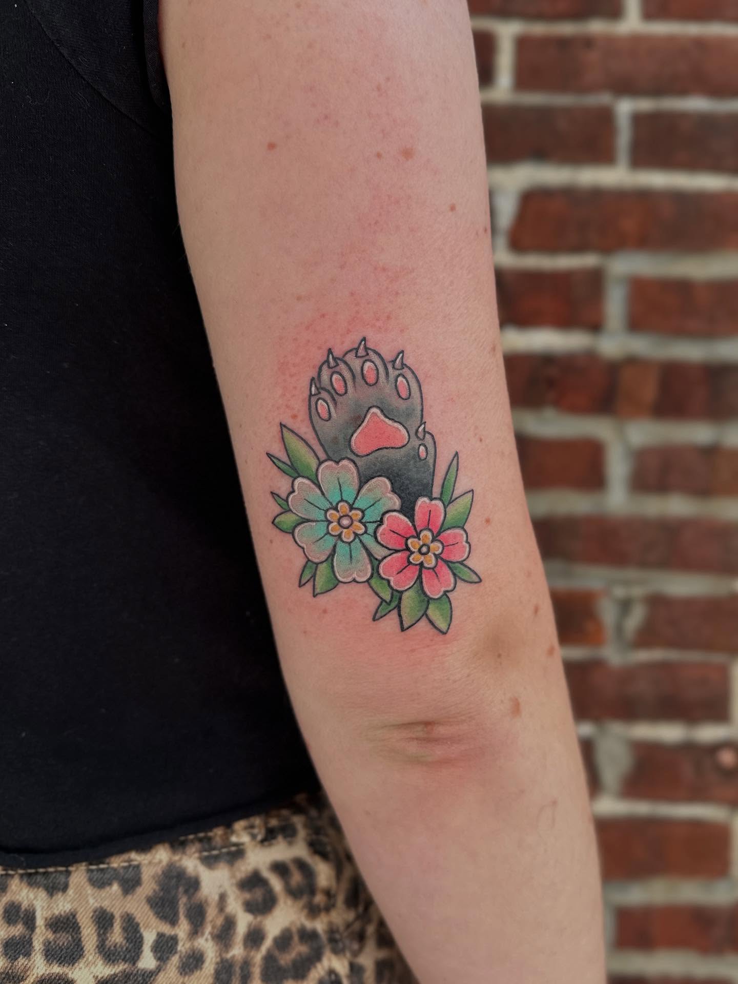 Tattoo by @mallorytattoos — american_traditional