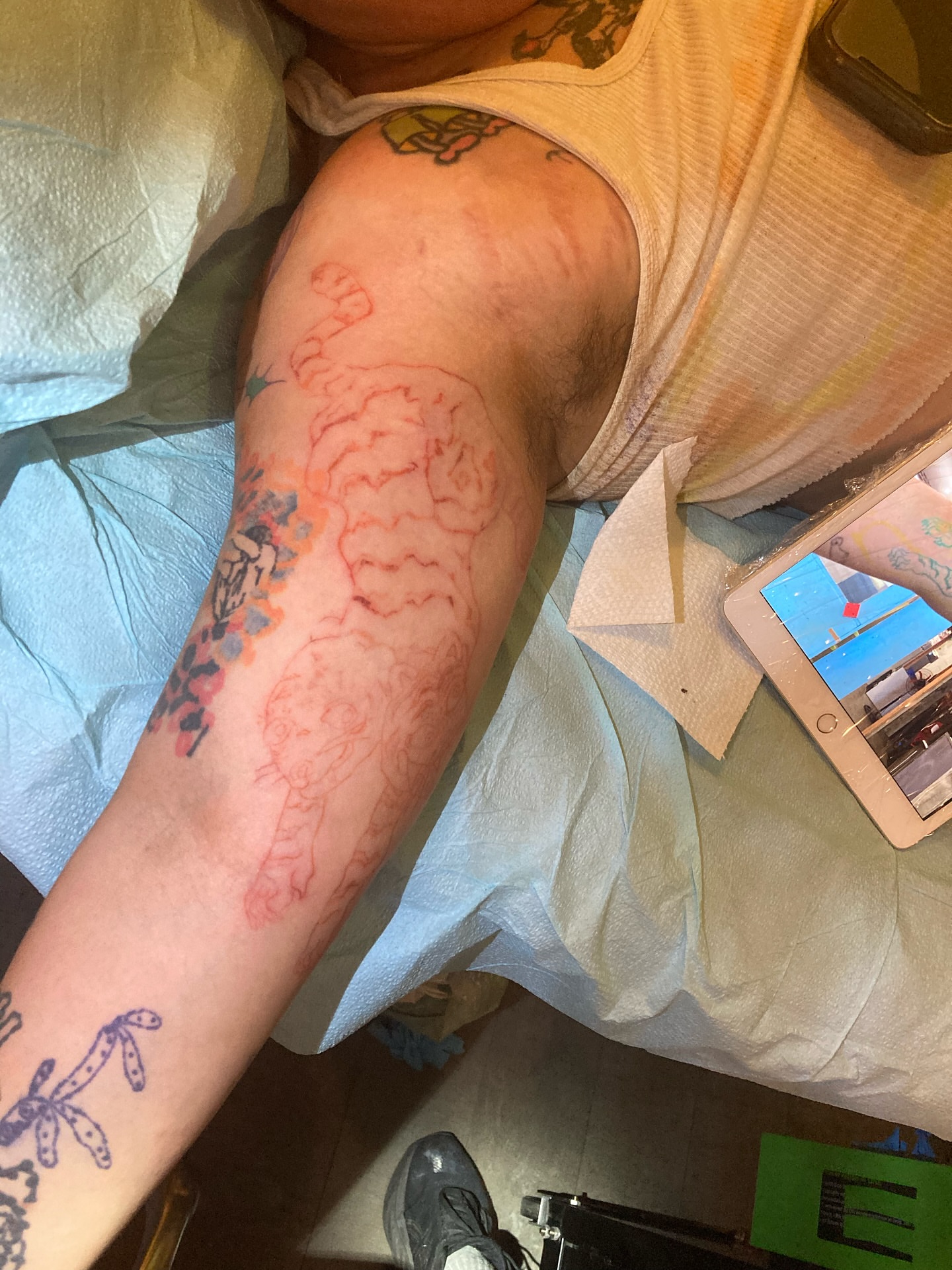 Abstract design dotwork tattoo on the forearm by 잡초