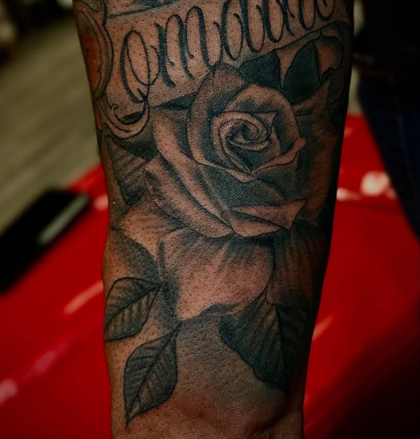Rose realism tattoo on the forearm by Tattoo Artist Ian Day (Everlasting_Art_Ink)