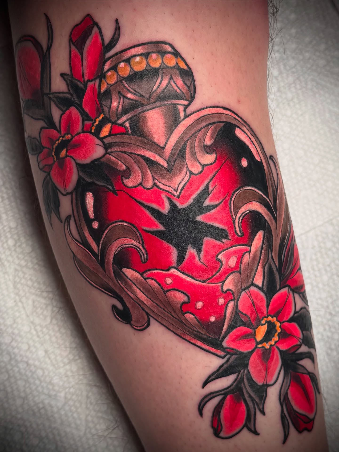 Tattoo by @tonytattoos89 — american_traditional, ornamental