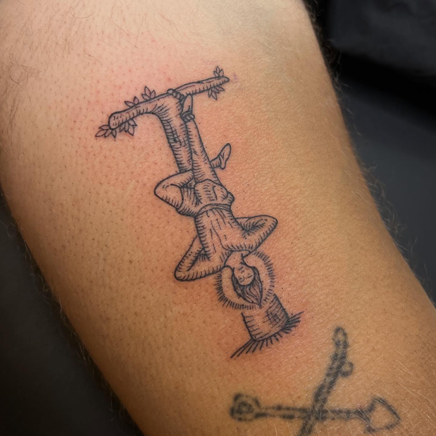 Tattoo by @alliemoontattoo — black_and_grey