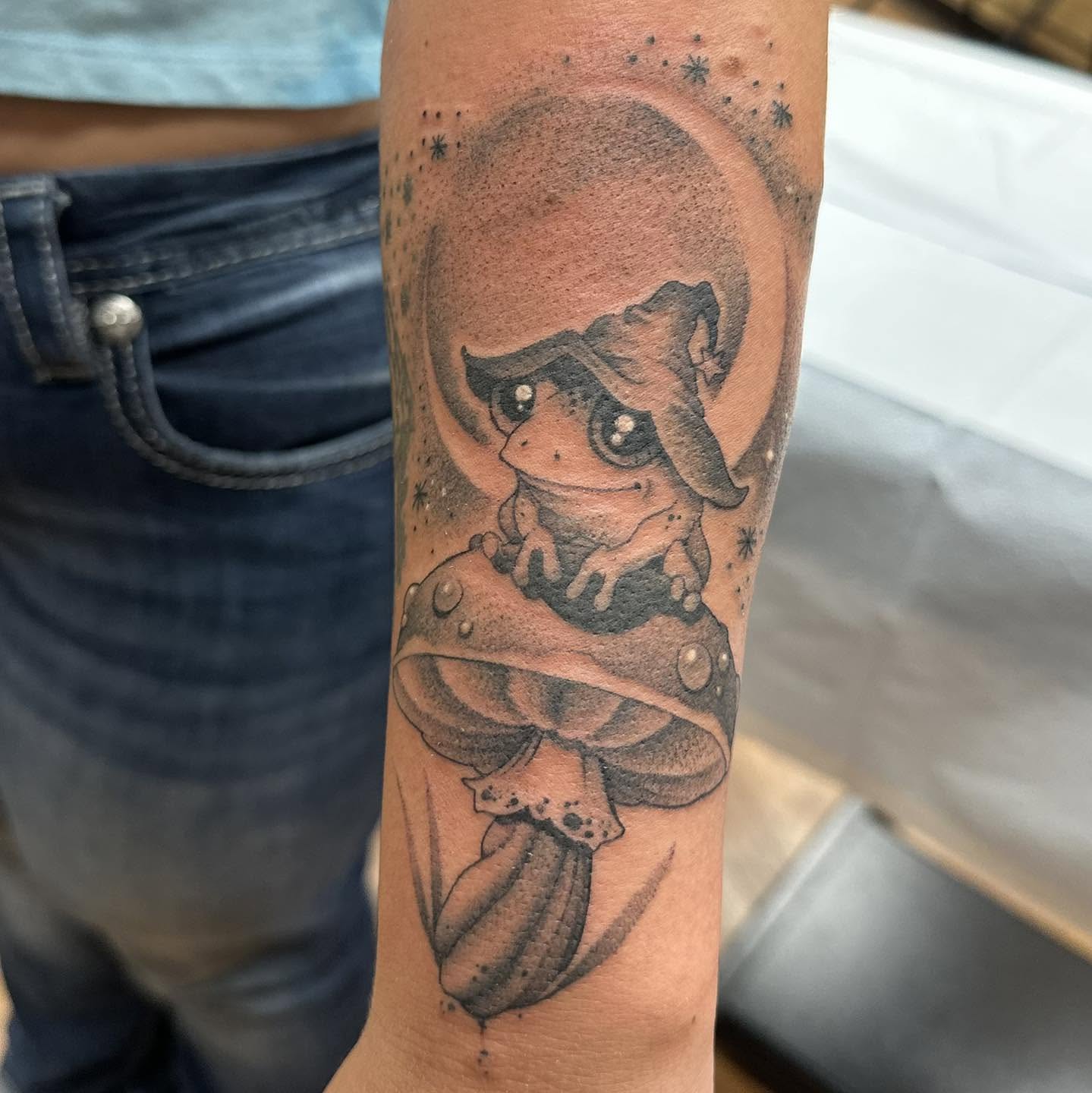 Frog on mushroom dotwork tattoo on the forearm by Tattoos by Aeron Herald Maurbjorn, Sioux