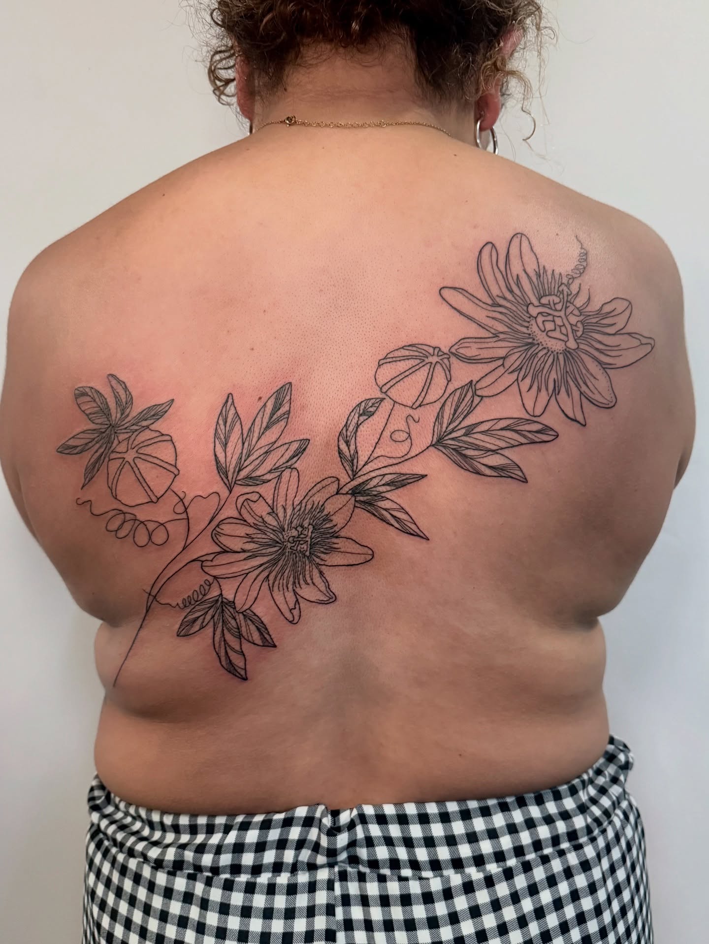 Passion flower black and grey tattoo on the back by Abby ✣ fineline and blackwork ✣