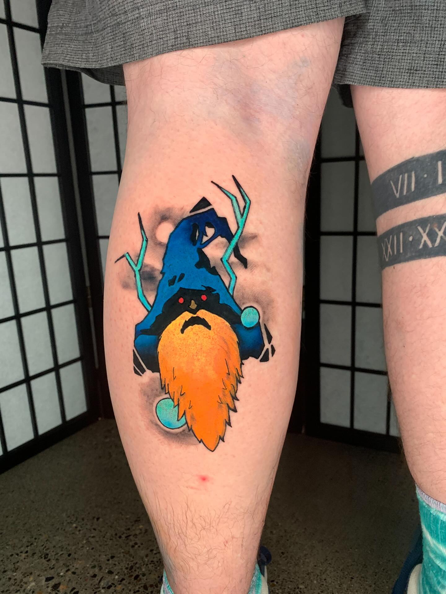 Wizard dotwork tattoo on the thigh by Devon