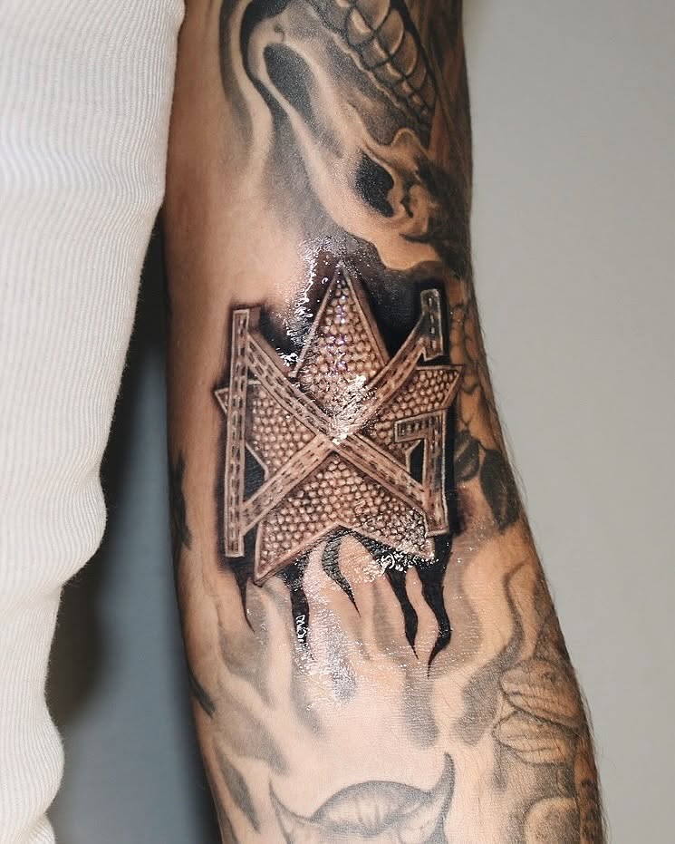 Star dotwork tattoo on the forearm by viktoria raquel