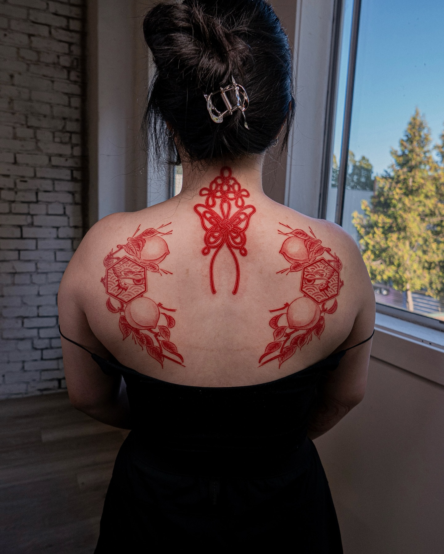 Tattoo by @nuga_ttt — geometric