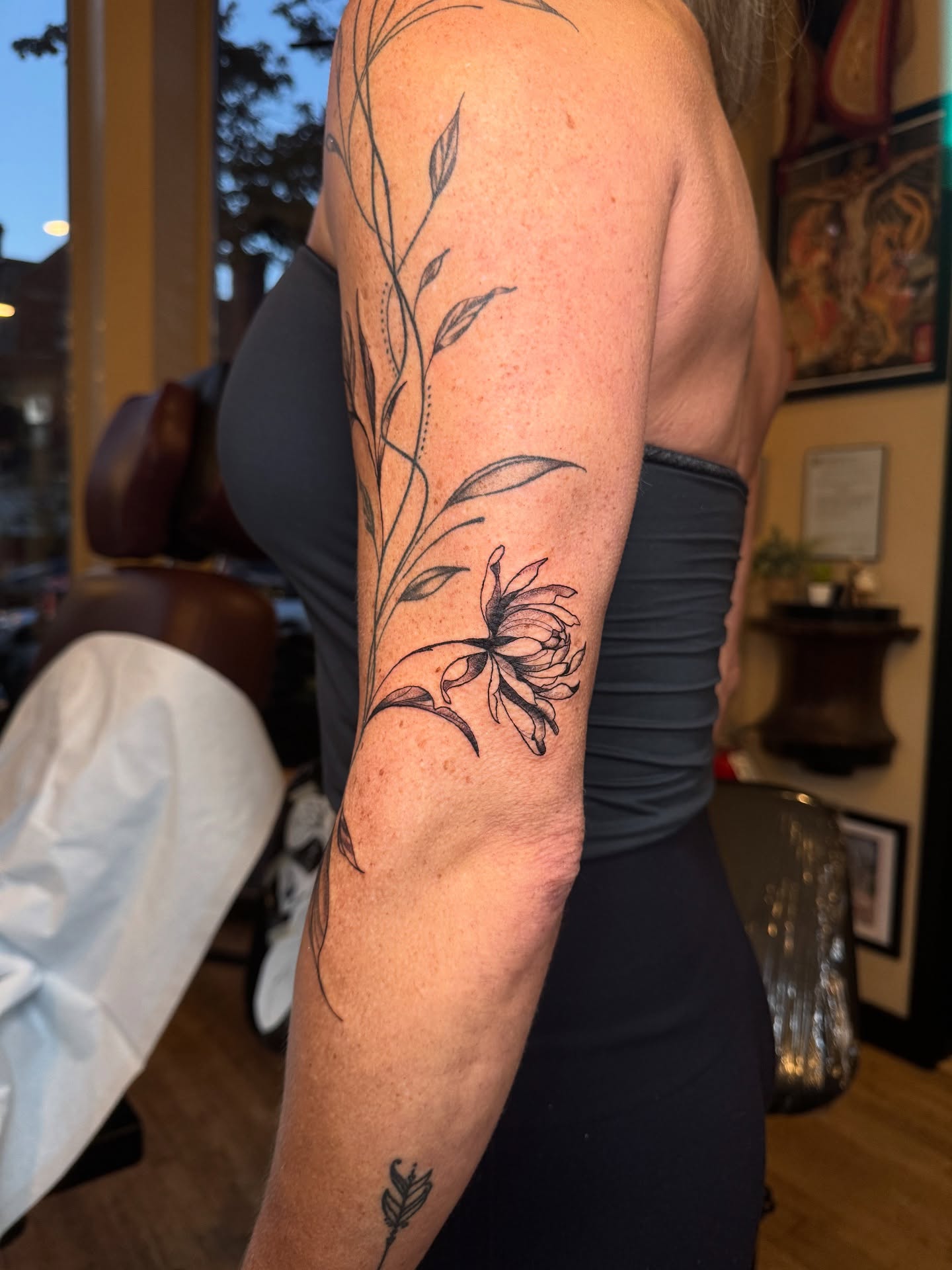 Tattoo by @abel.tattooart — black_and_grey