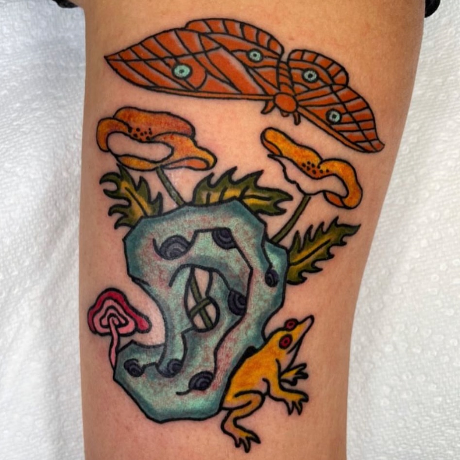 Tattoo by @bigmoon_18 — american_traditional
