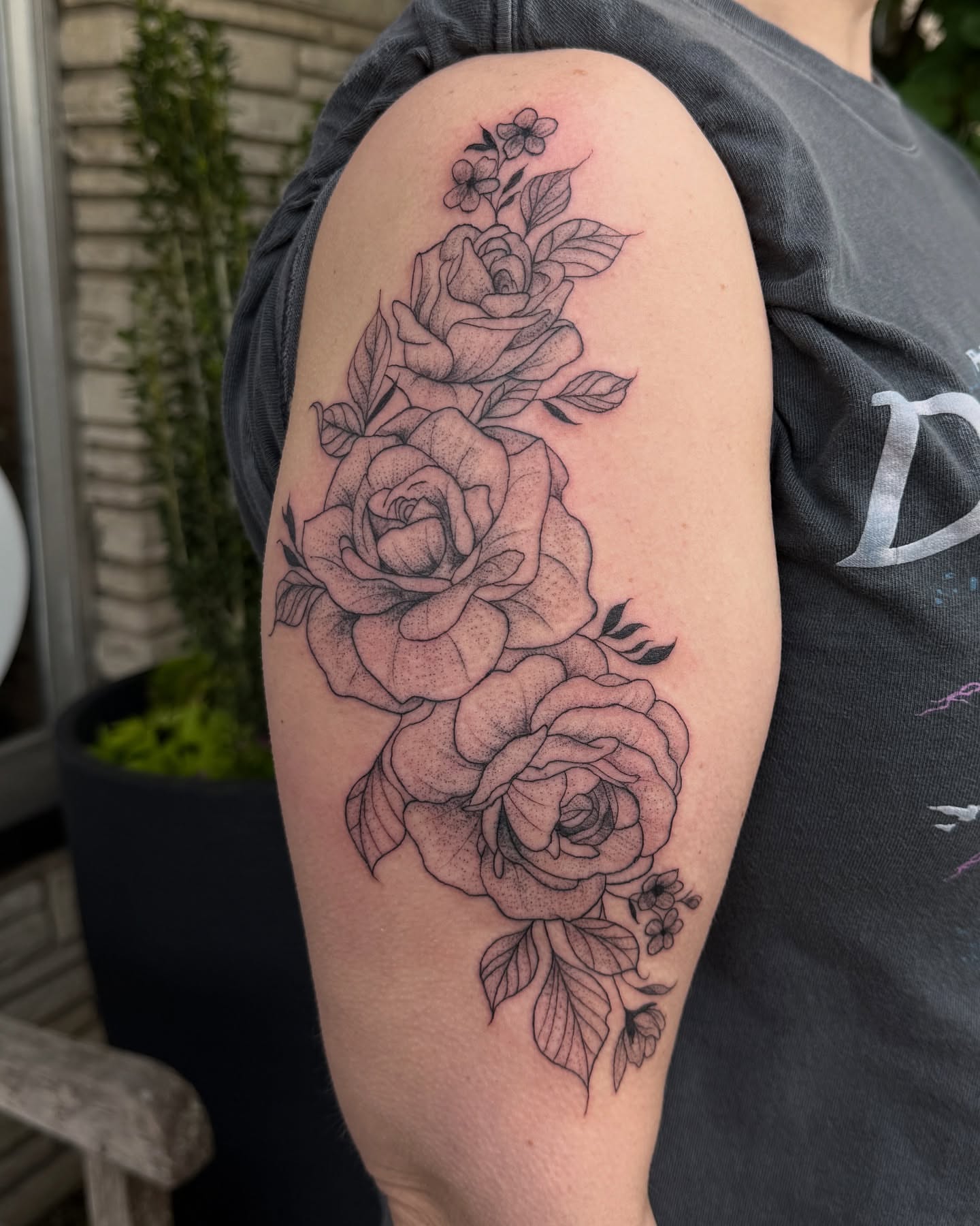 Roses dotwork tattoo on the upper arm by ollie b ⋆⟡⋆, Dayton, Ohio