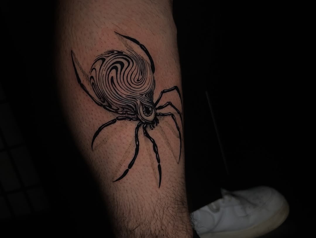 Tattoo by @cherrrywavees — blackwork, fine_line