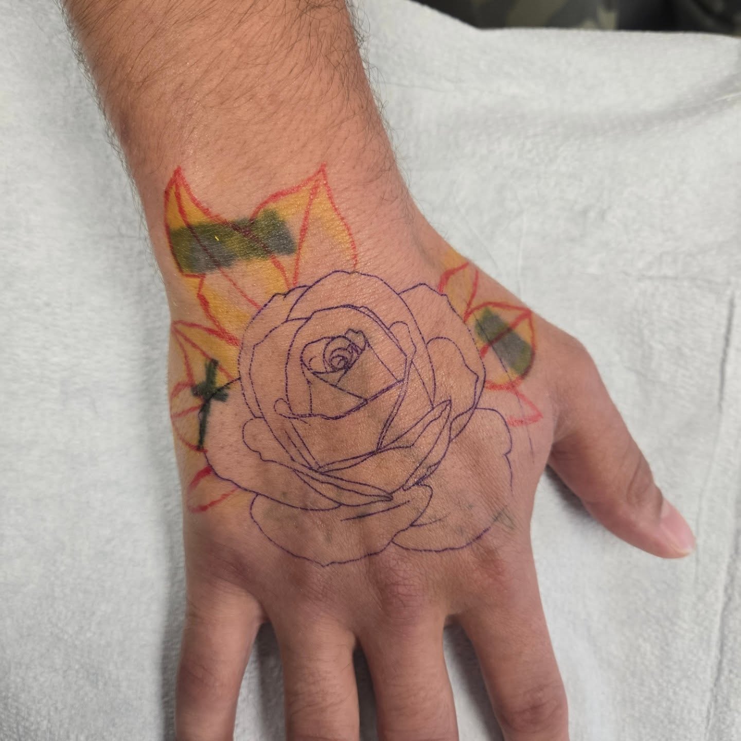 Rose new school tattoo on the hand by Jose G. Rubio Tattoo Artist πΊπ²ππ¨π¦