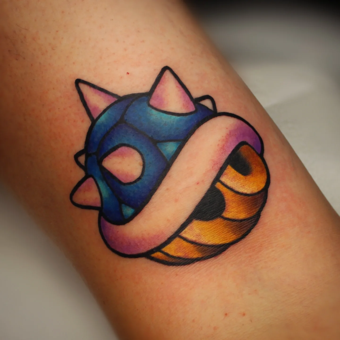 Tattoo by @therealinnerlip — geometric