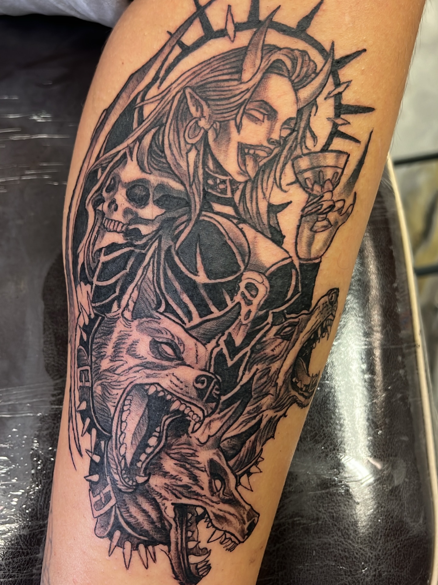 Tattoo by @edgar_bigserio_tattoo — black_and_grey, realism