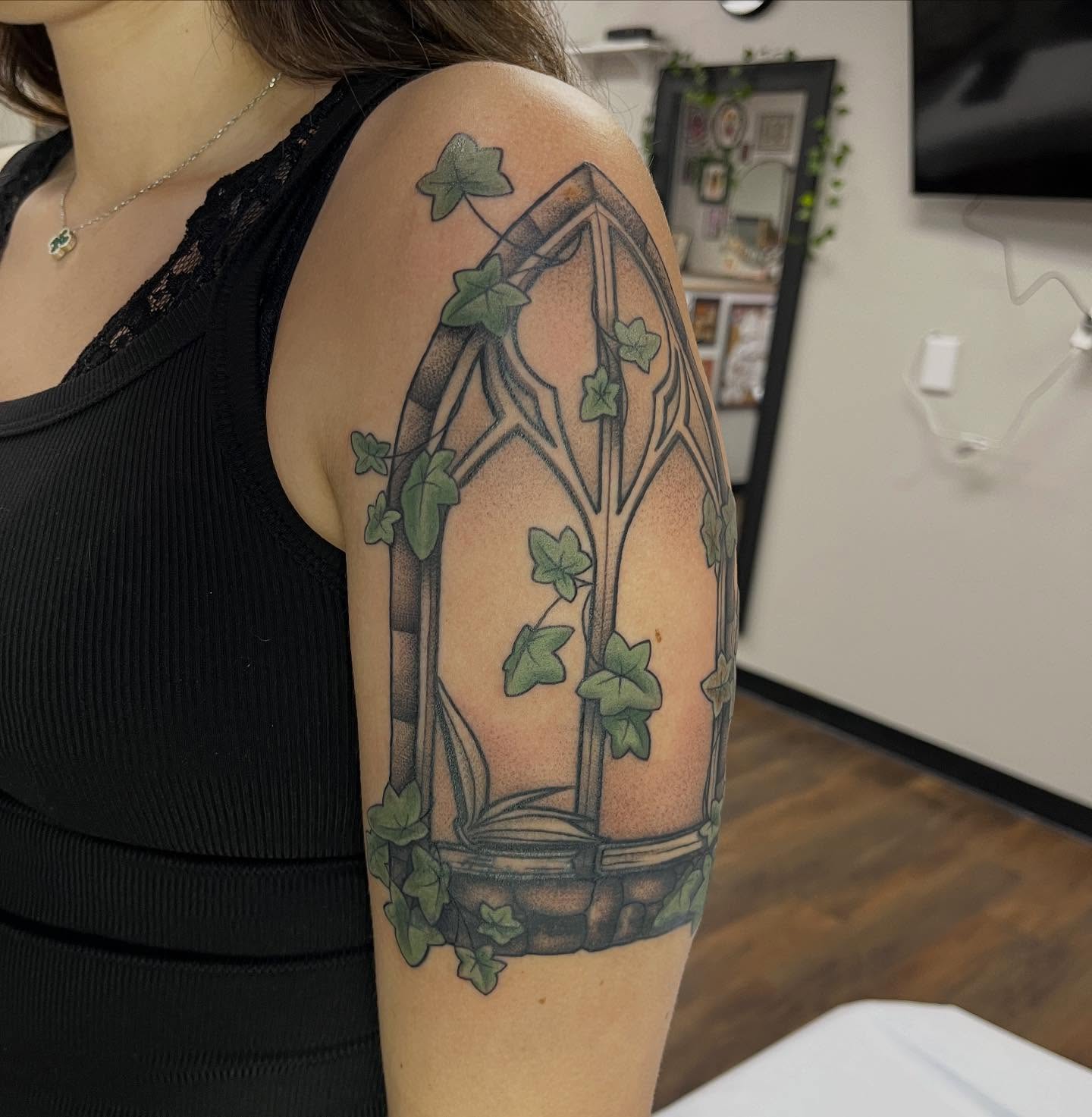Tattoo by @ellmackk — dotwork