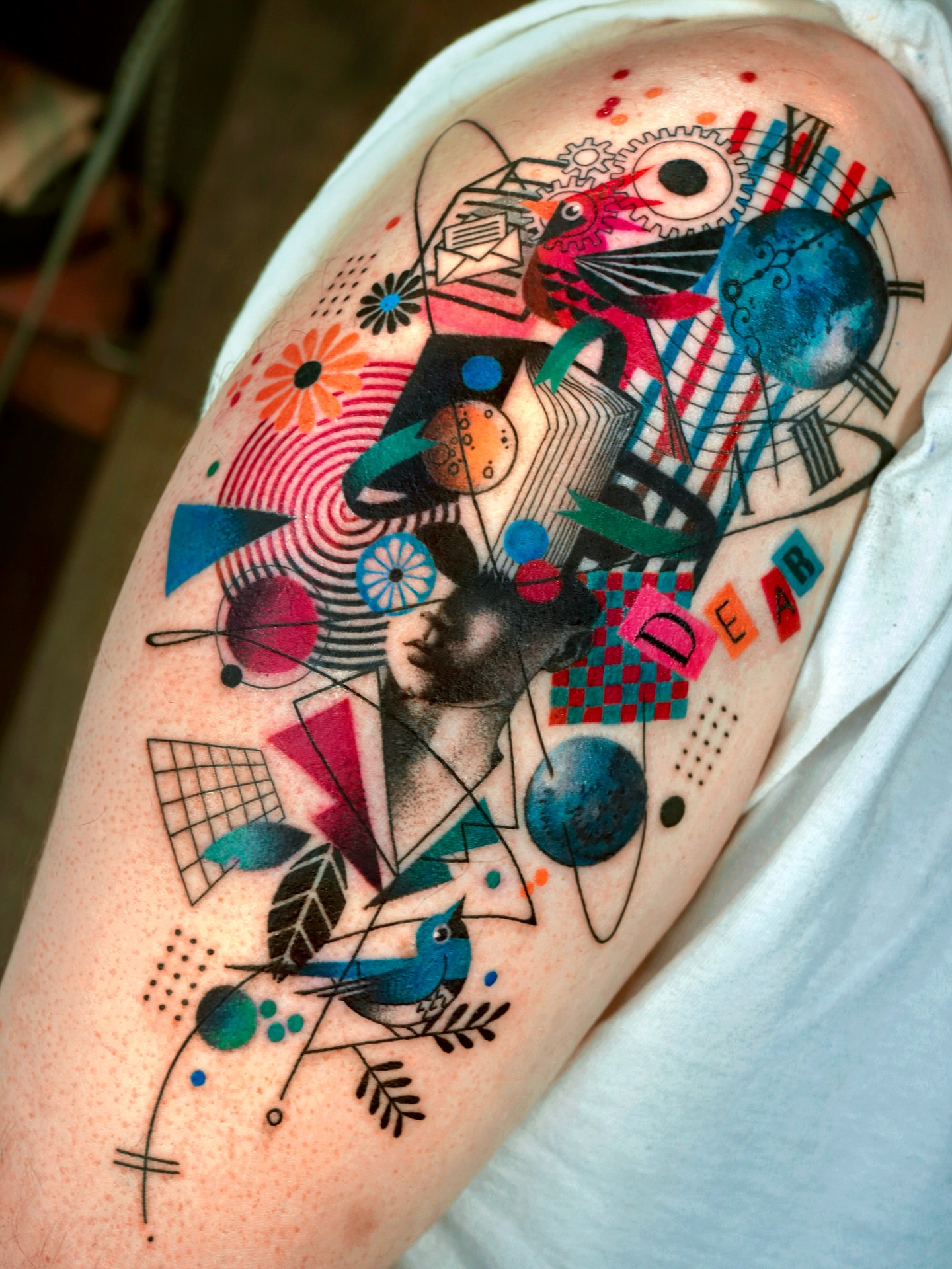 Tattoo by @hen_tattooer — geometric