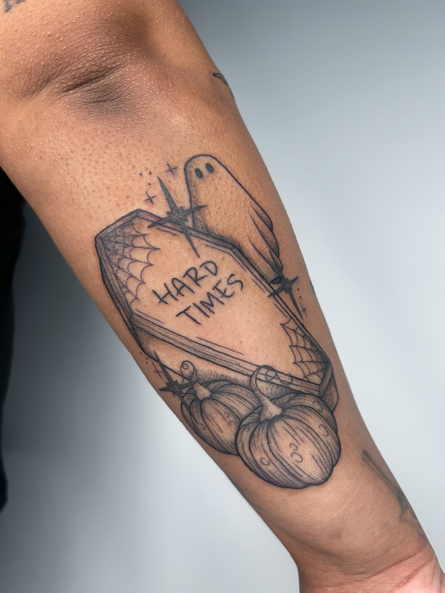 Tattoo by @poppyoliviatattoo — black_and_grey