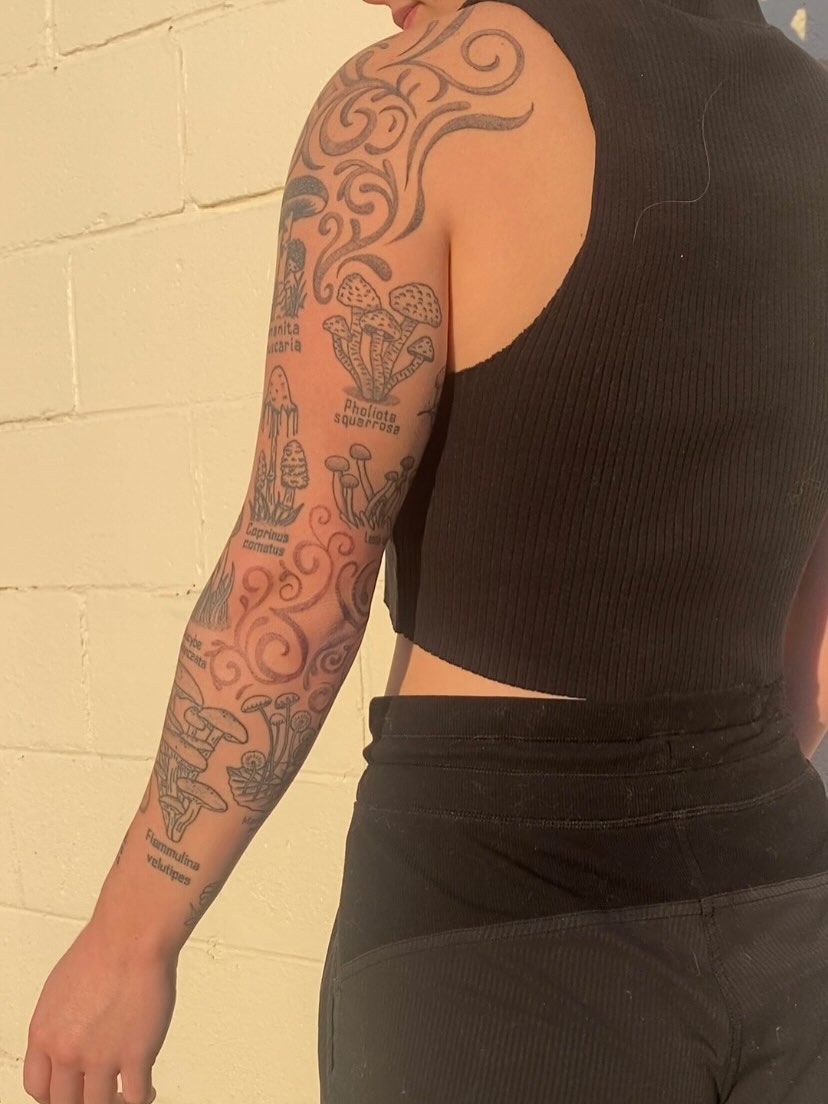 Tattoo by @oliviatawzertattoo — black_and_grey