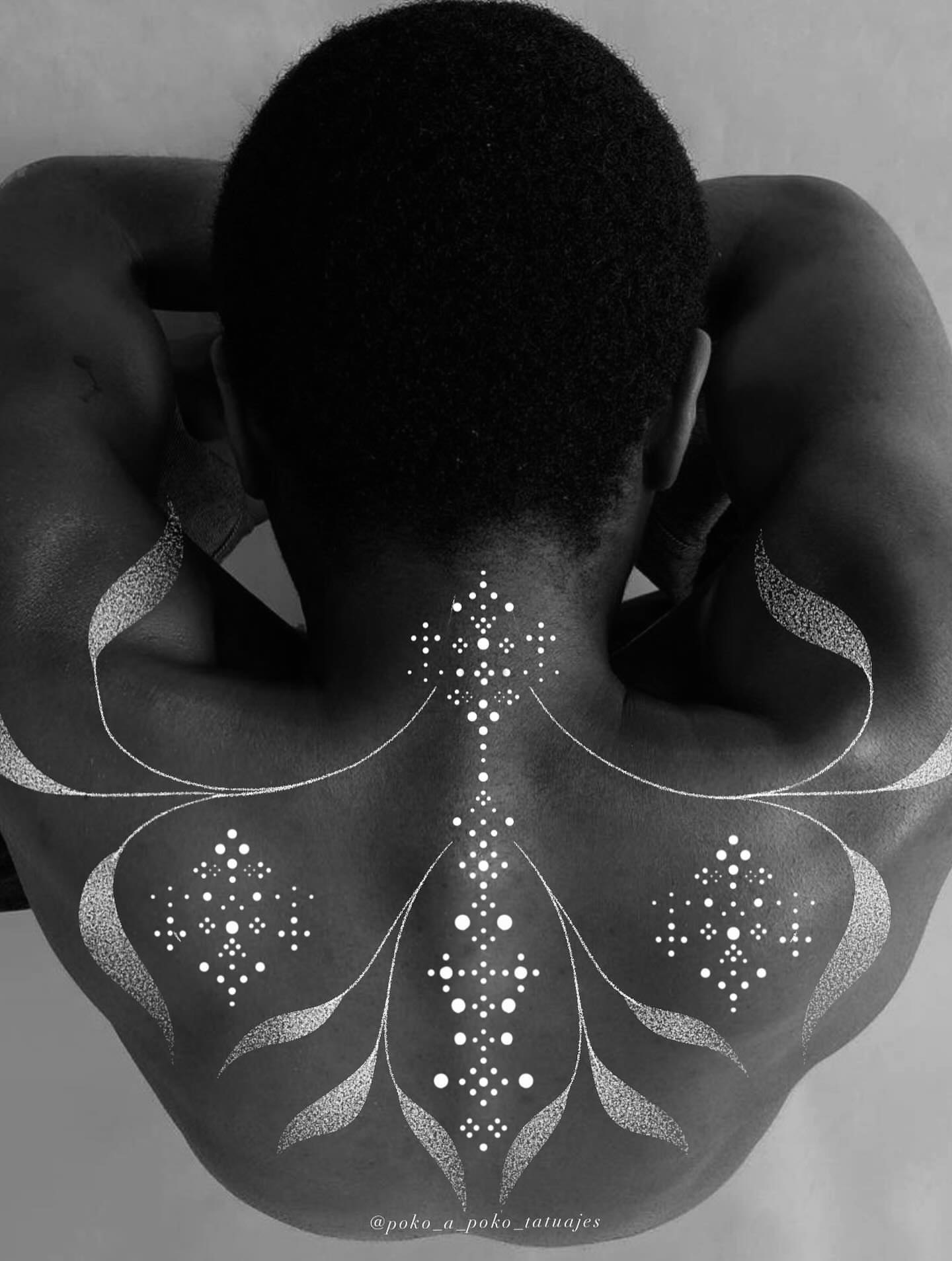 Dotwork dotwork tattoo on the back by @ethereal.ornamentalism