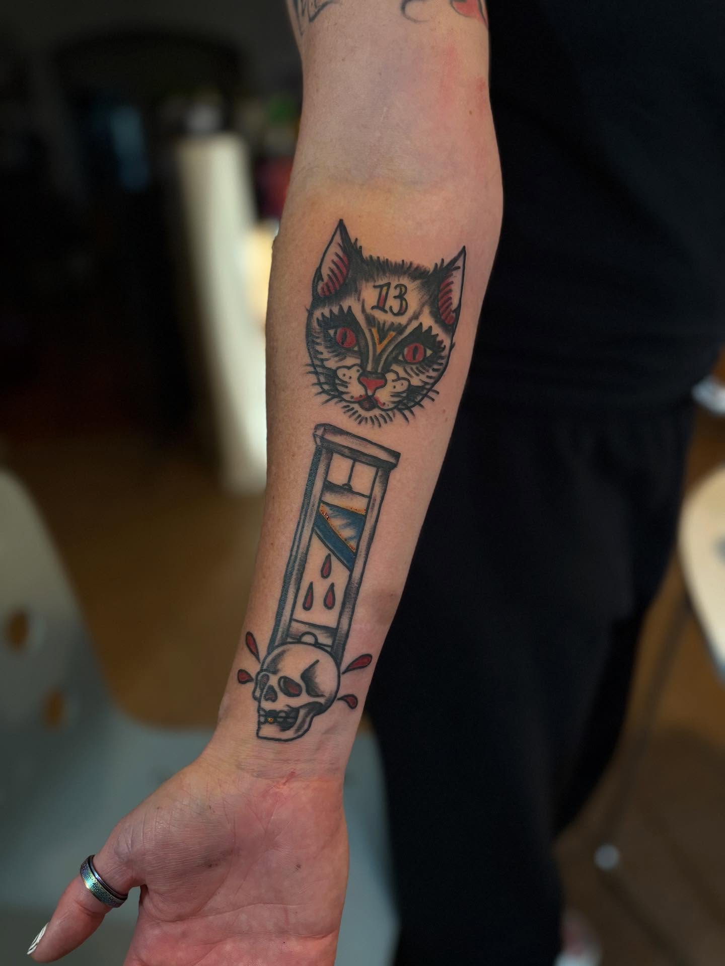 Tattoo by @sincerelyyourzstudios — american_traditional