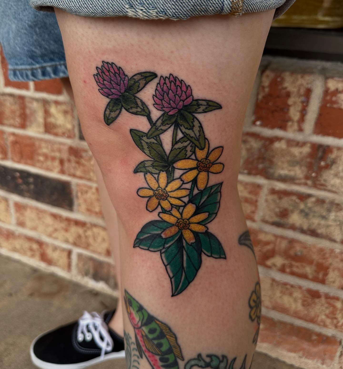 Tattoo by @whitneycreeptattoos โ american_traditional