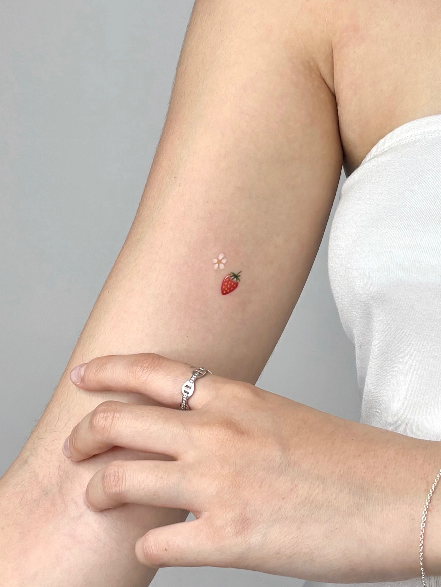 Tattoo by @nyangwol_tattoo — minimalist