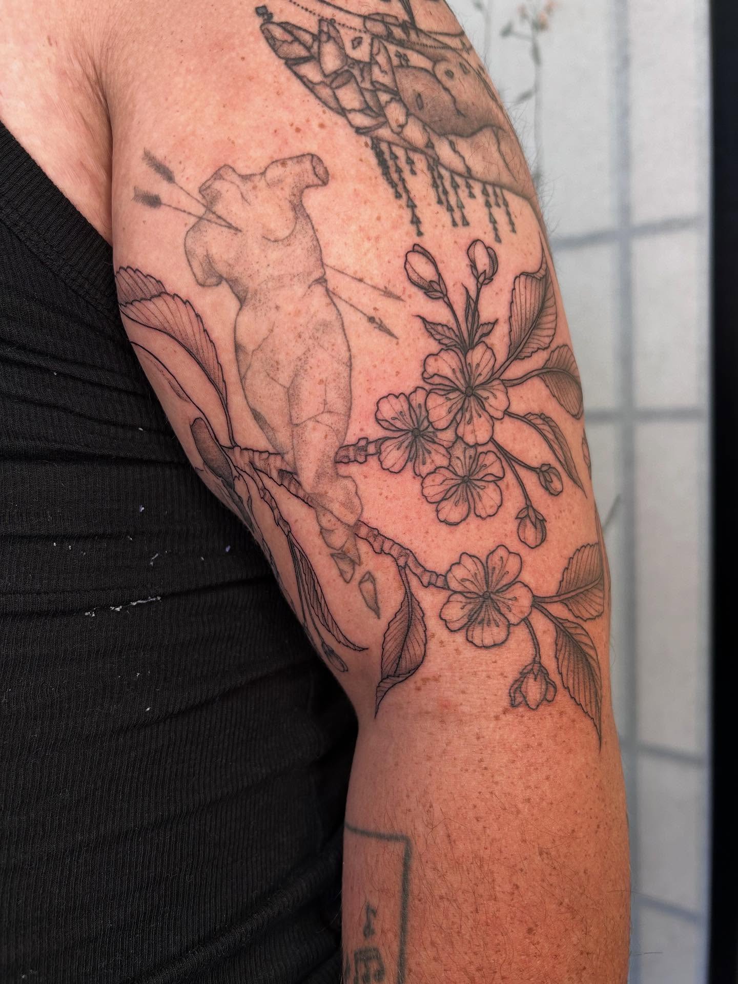 Tattoo by @noelle_adrienne — black_and_grey, realism