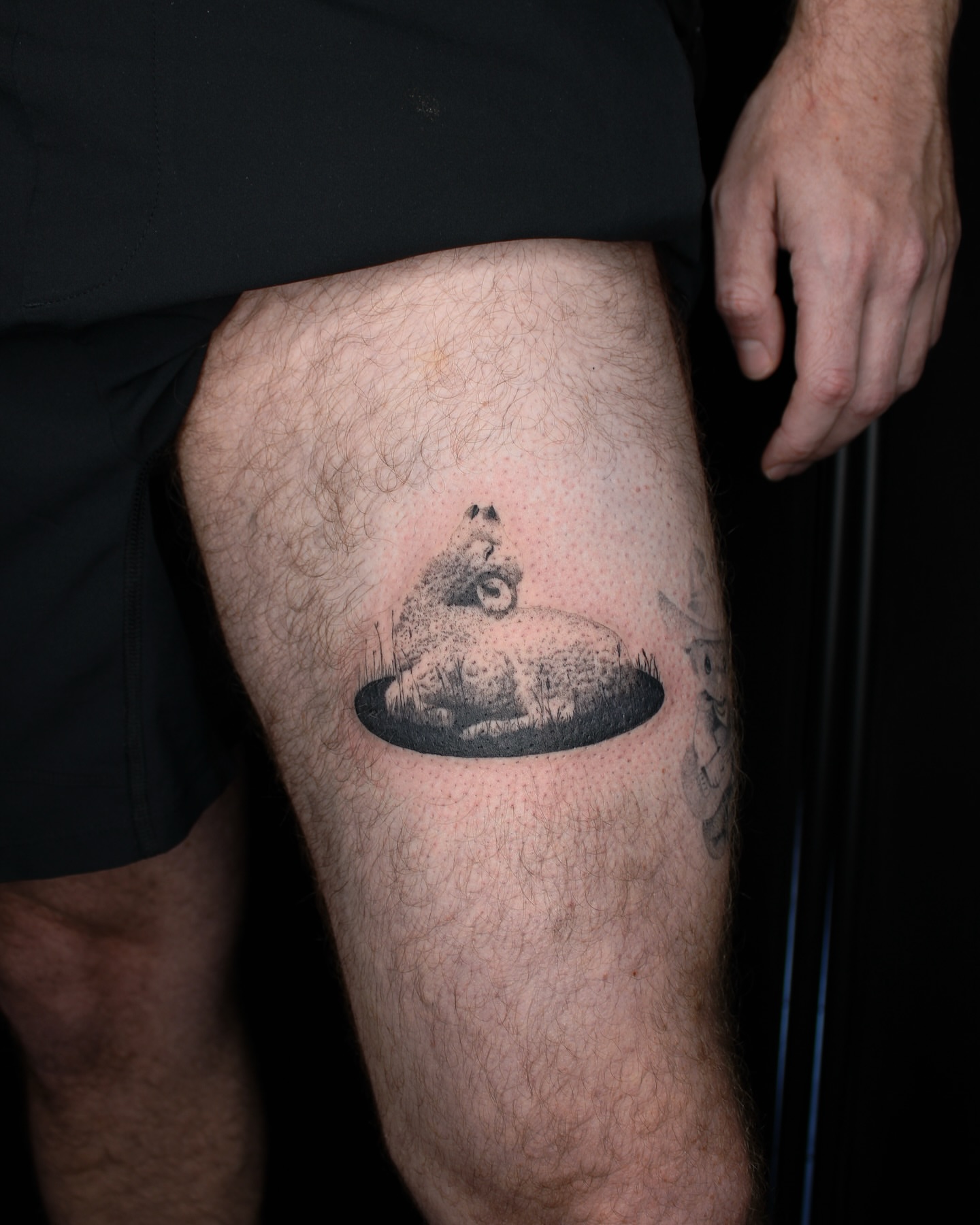 Alien abduction dotwork tattoo on the thigh by ππ²π§π§ ππ’π₯πππ« (π©π¦