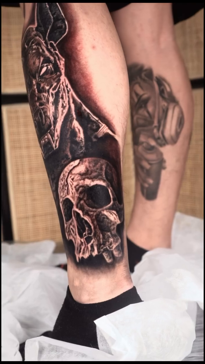 Anubis head and skull dark realism tattoo by Eduardo Alonso Cruz ๐ฒ๐ฝ
