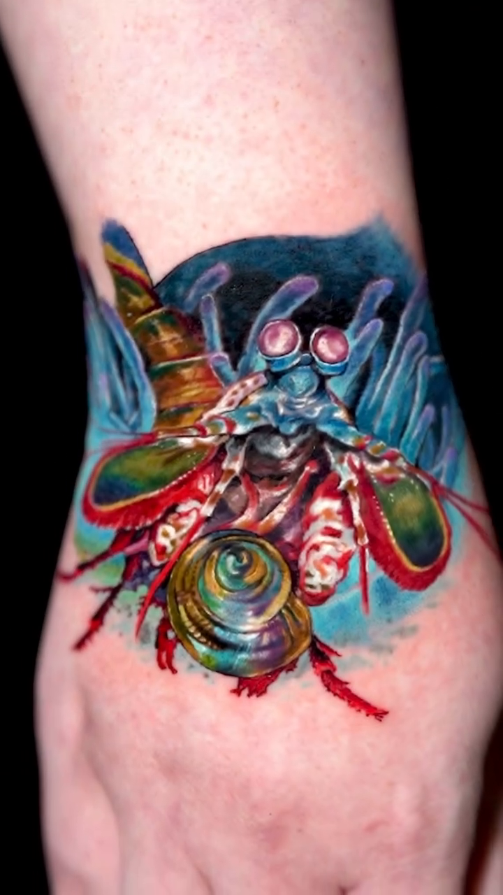 Mantis shrimp realism tattoo by Eun, Toronto, Ontario