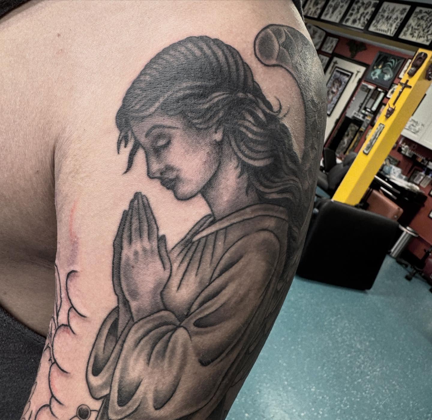 Tattoo by @averagewillie — black_and_grey, realism