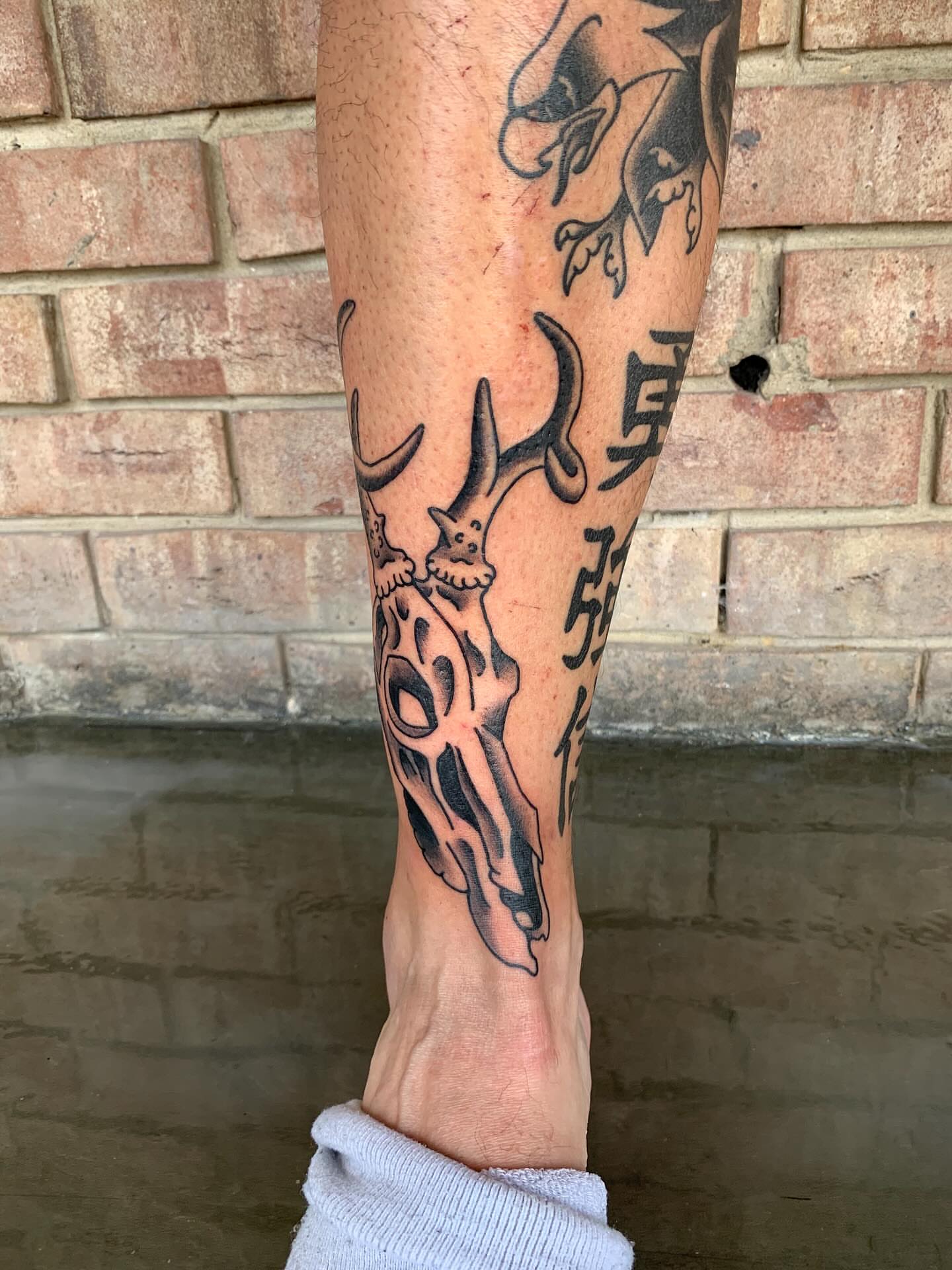 Tattoo by @drowsytattoos — black_and_grey