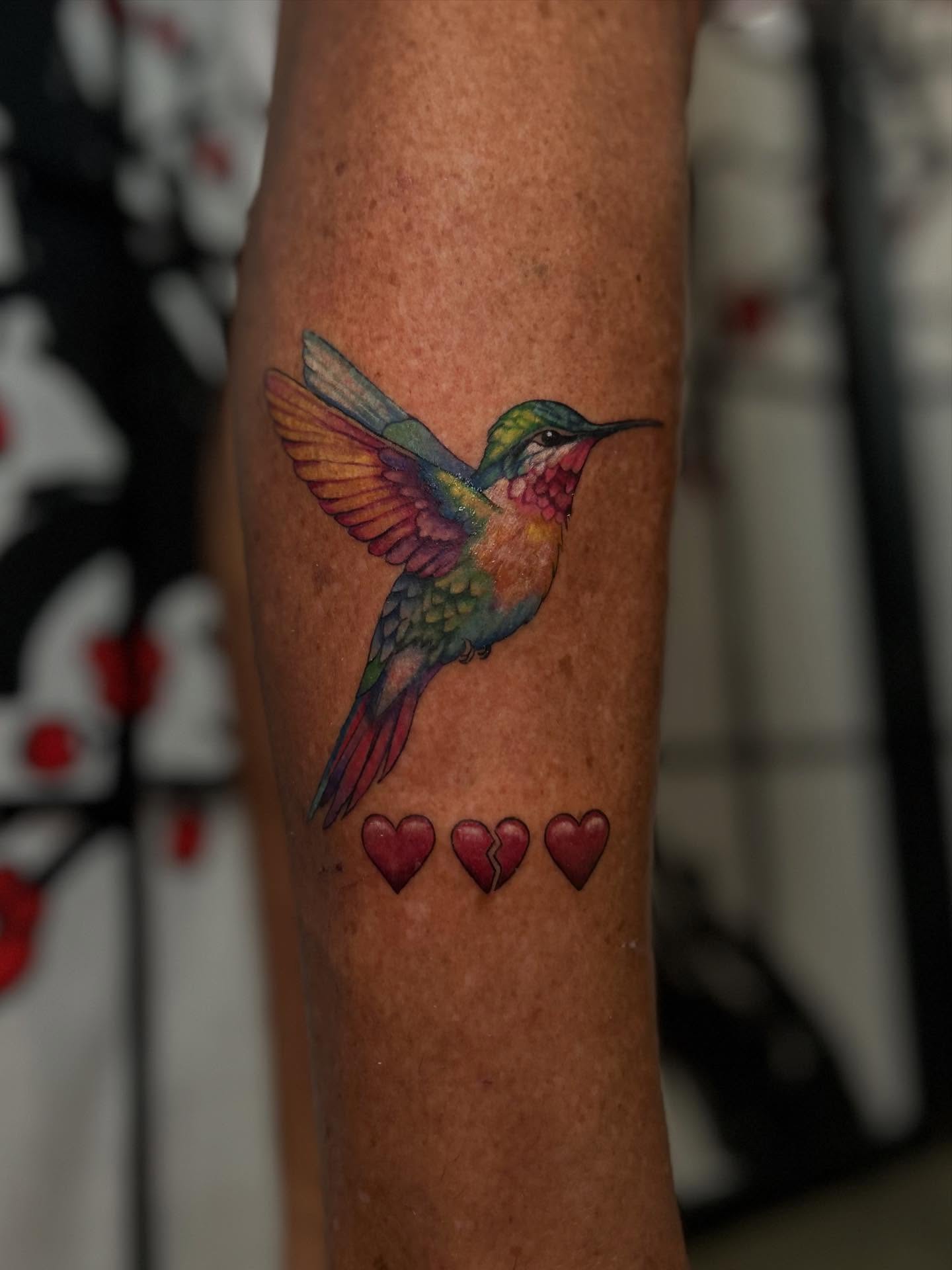 Hummingbird realism tattoo on the forearm by Chloe