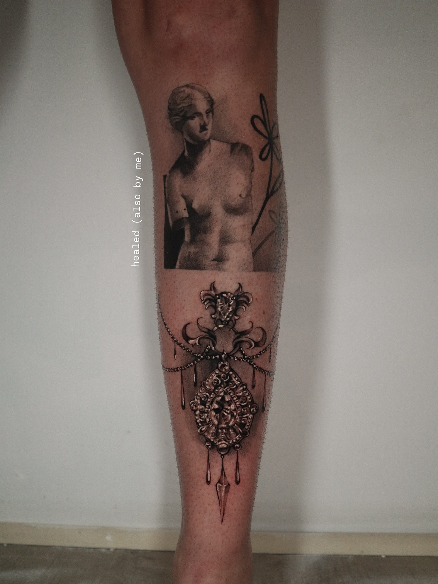 Statue and ornate pendant realism tattoo on the leg by 𝕮𝖔𝖓𝖓𝖔𝖗 ☾  ~ TATTOO ARTIST